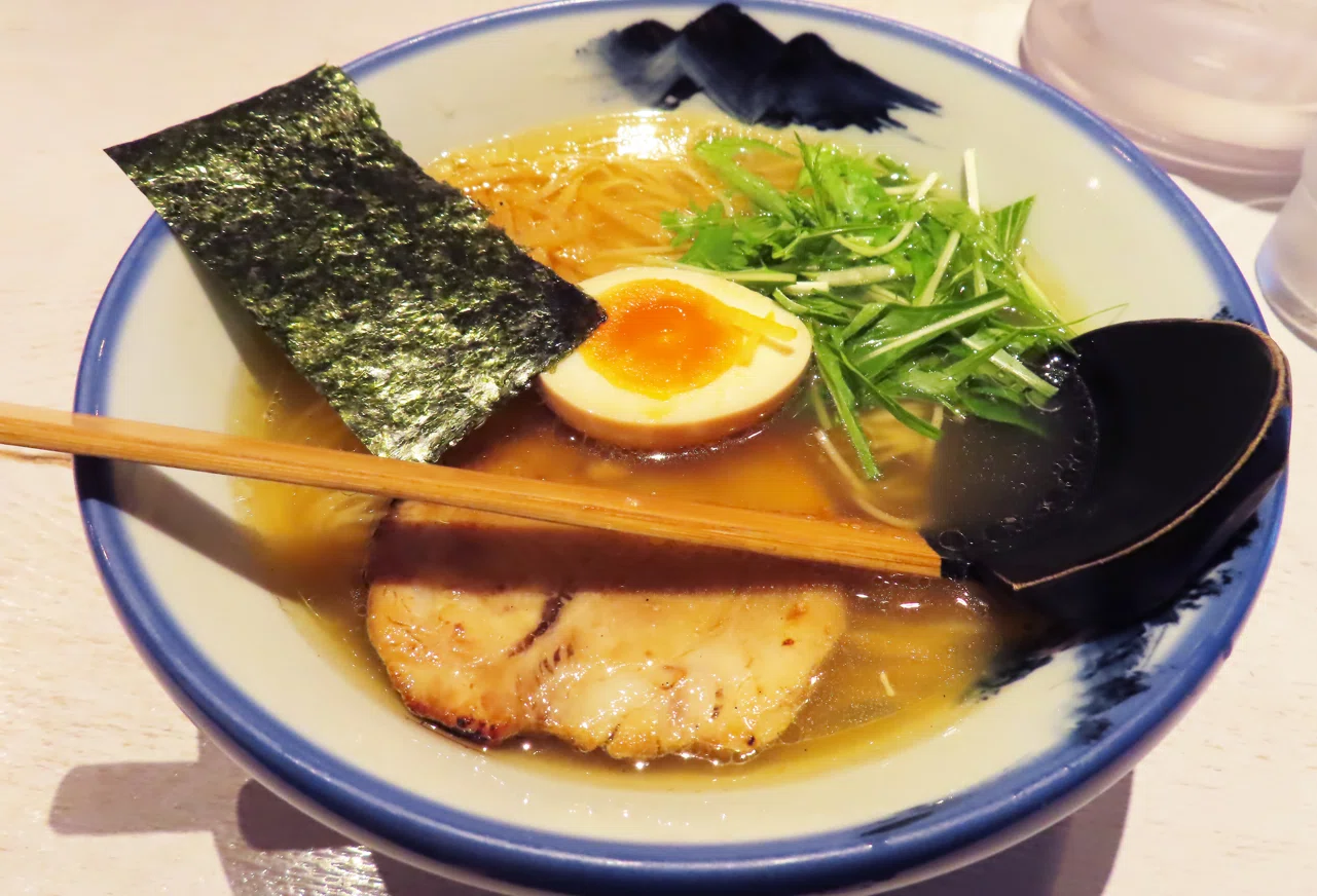 器」からデザインを考える！？「🍜ラーメンどんぶり展」は、6/15(日