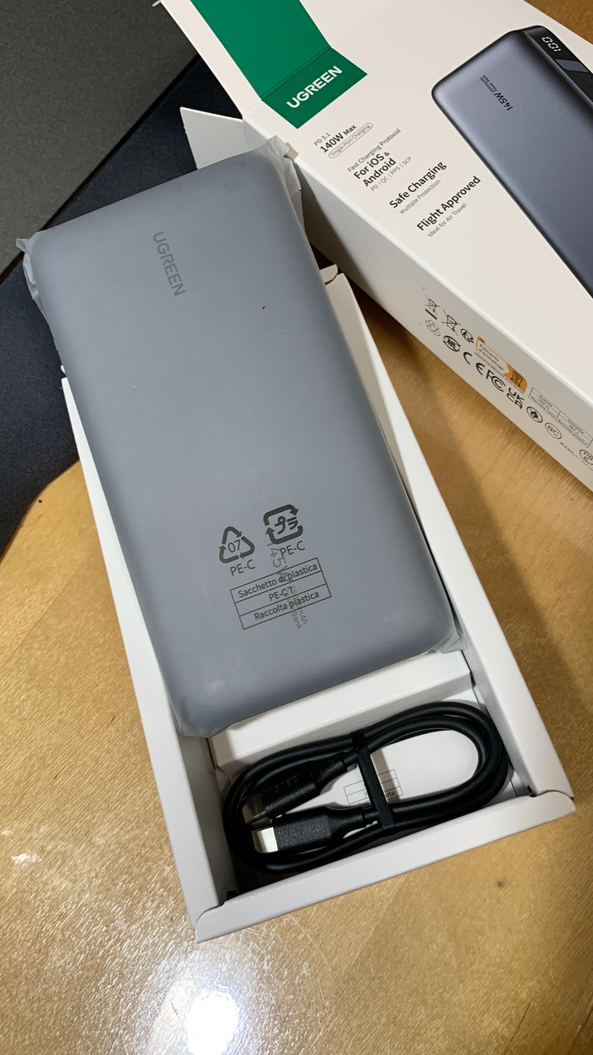 PR】最新AIPCは最新のモバイルバッテリーが必要：UGREEN PD3.1