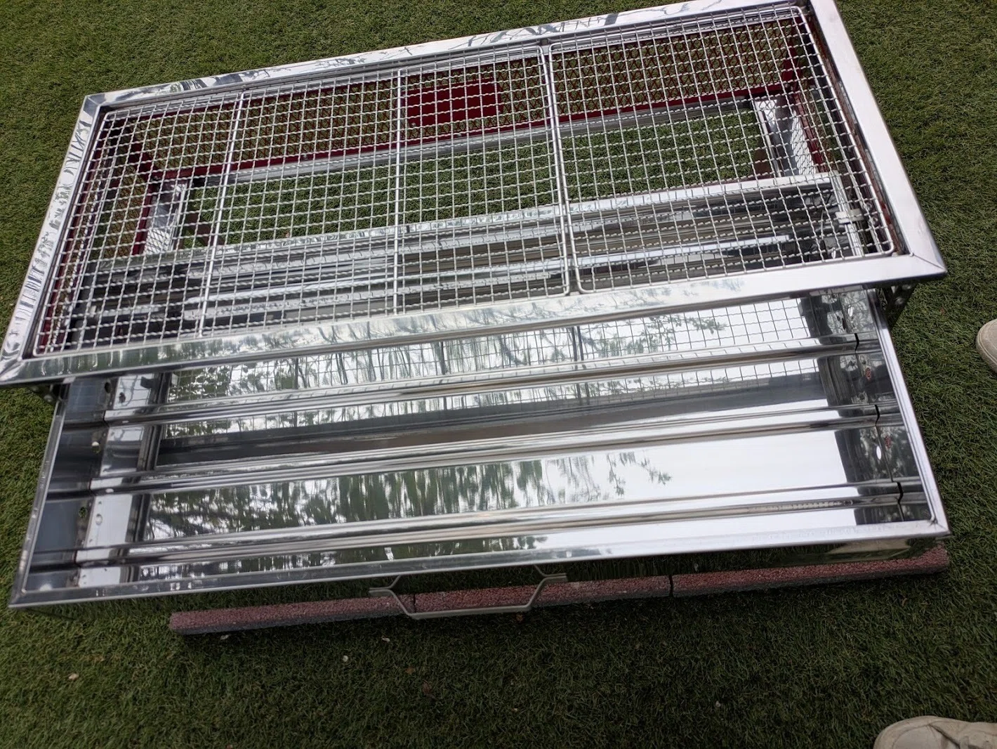 Introducing the Coleman BBQ Grill 'Cool Spider Stainless Grill