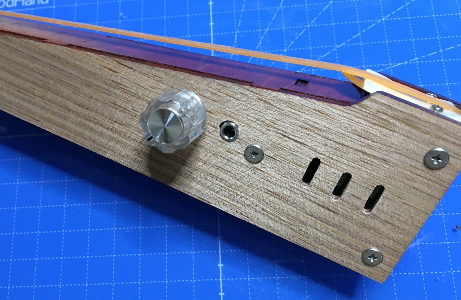 明和電機「ゴムベースキット」：おもしろ楽器キット｜KAKAKKO