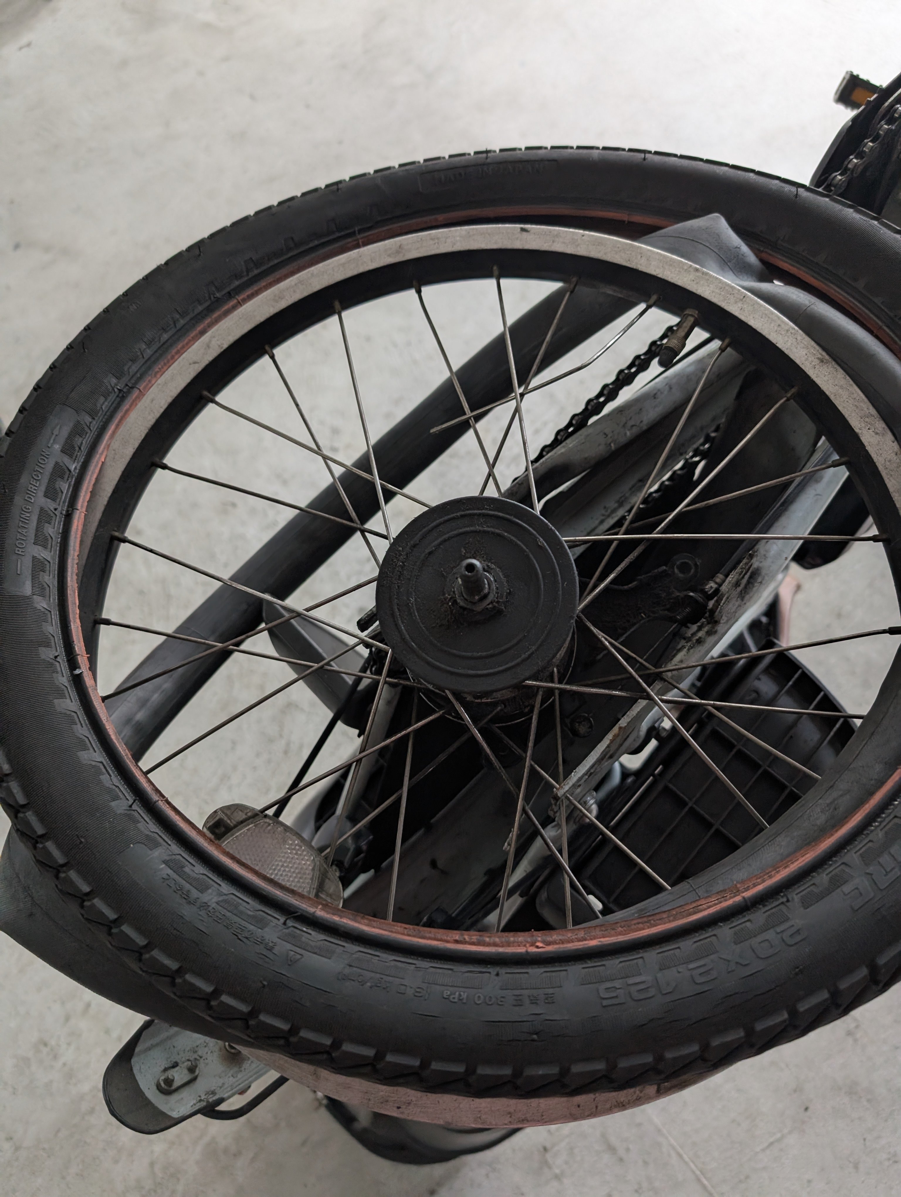節約DIY】電動アシスト自転車の後輪タイヤ交換、業者に頼まず