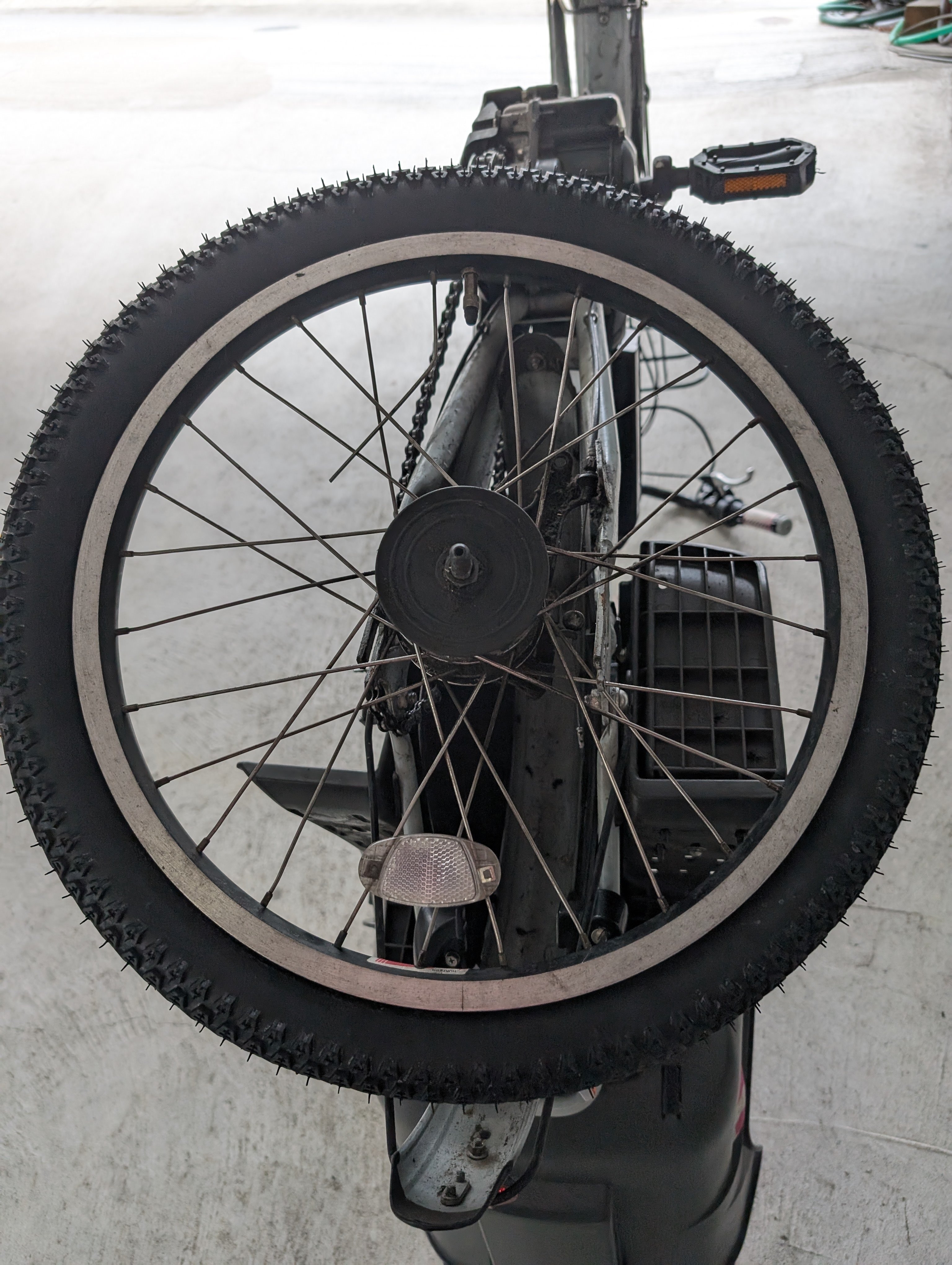節約DIY】電動アシスト自転車の後輪タイヤ交換、業者に頼まず