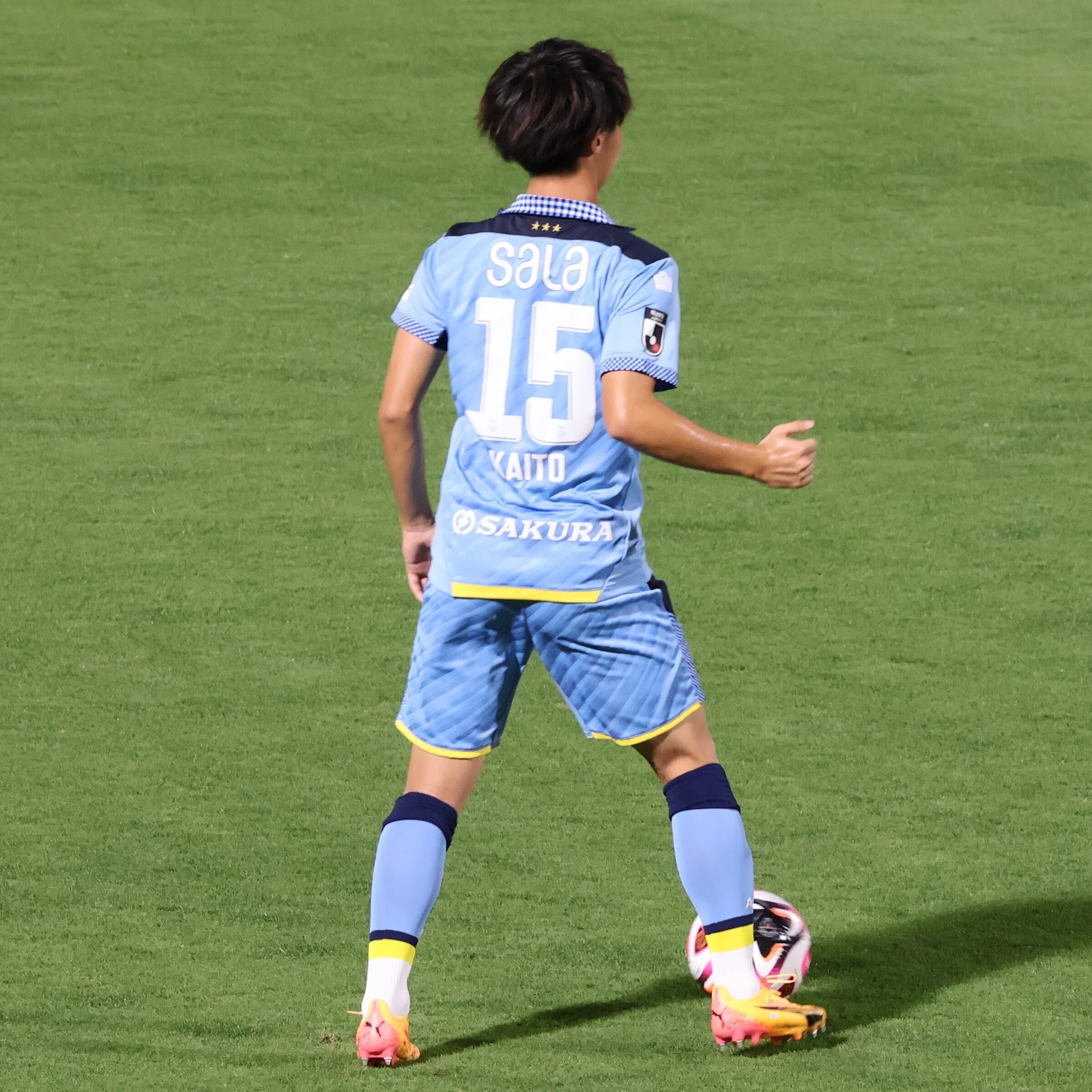 背中で魅せるジュビロ磐田！この一瞬、エモすぎる。｜神田川_