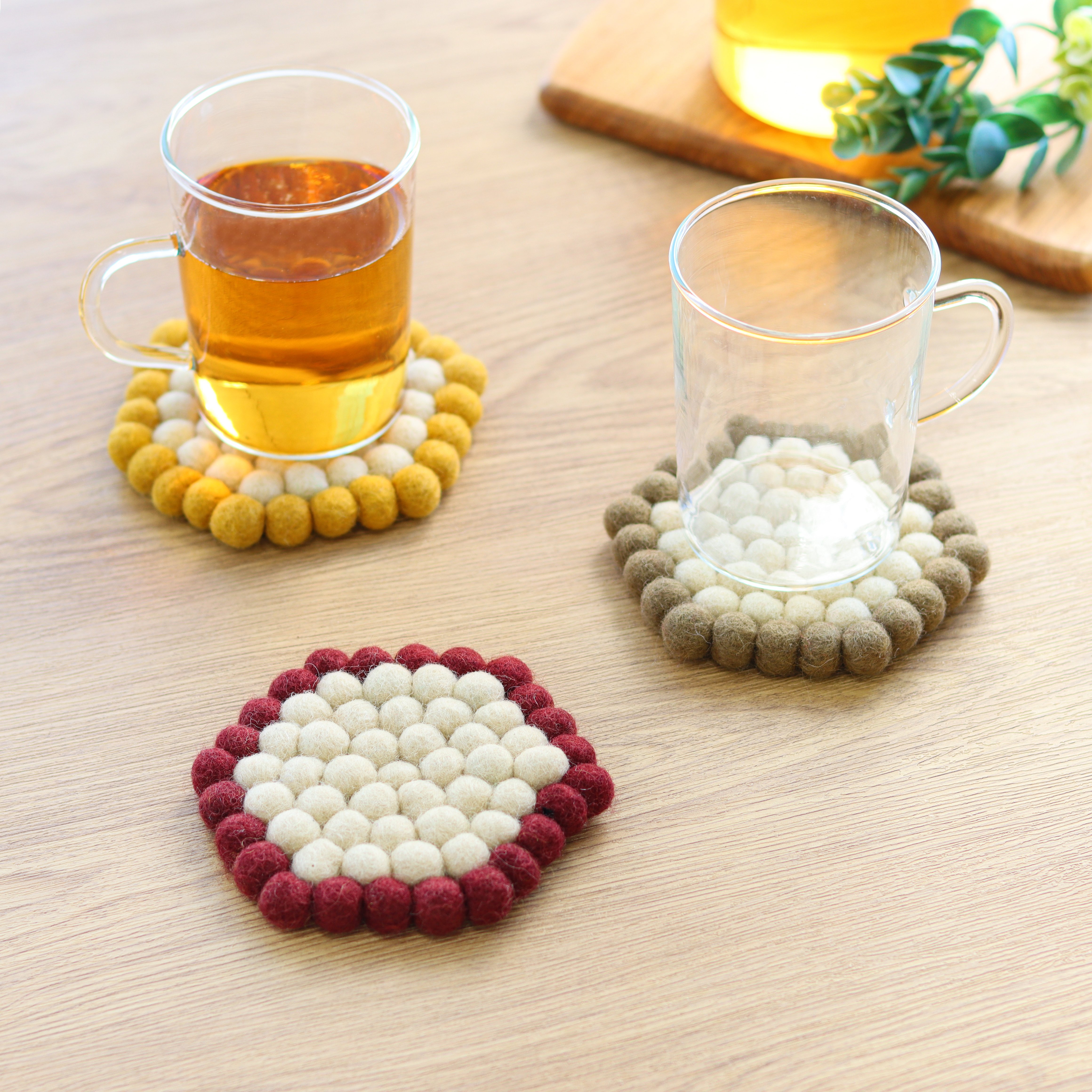 ネパール】フェルト｜トモ・コーポレーション（雑貨衣料卸売）