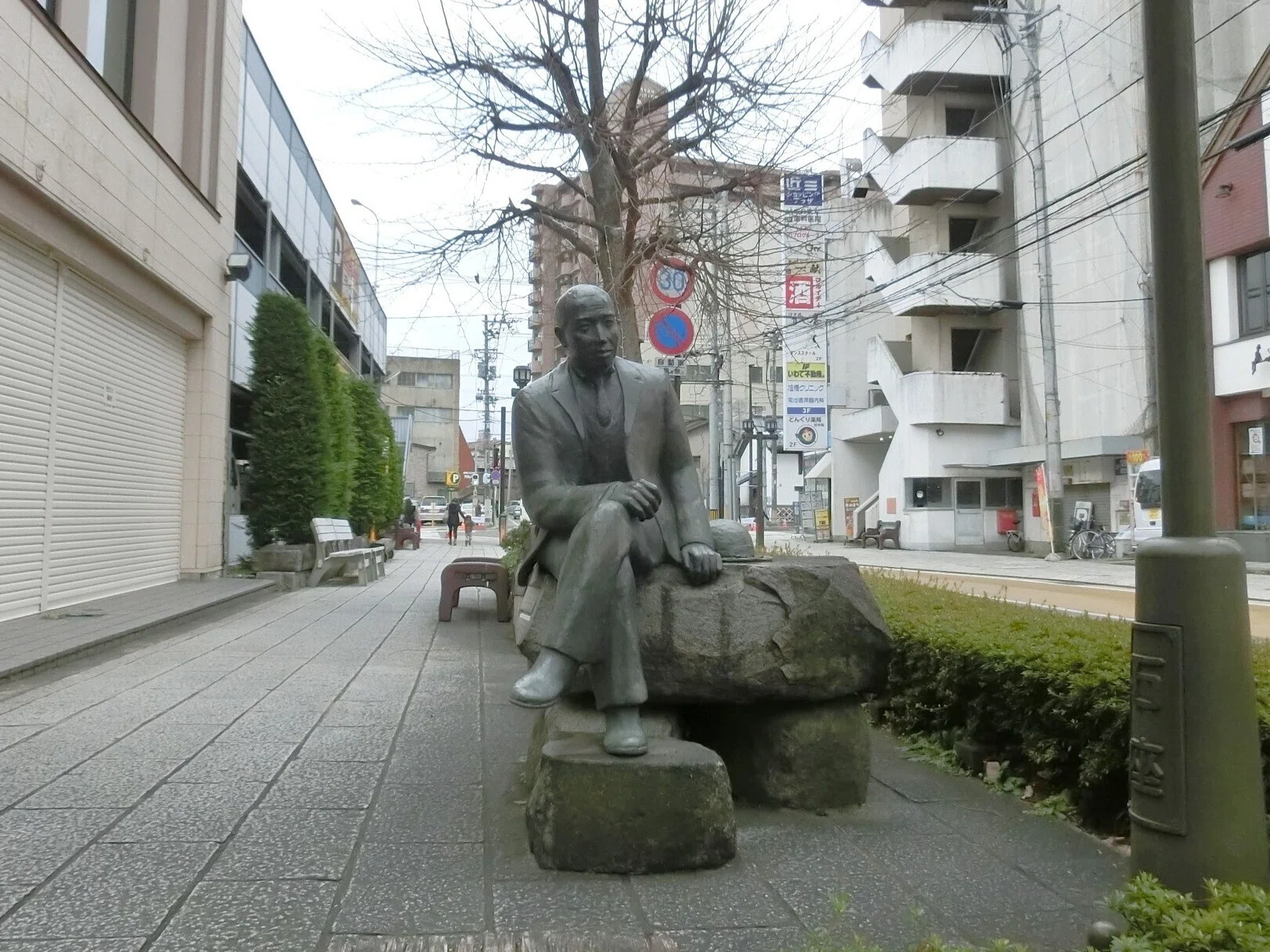 宮沢賢治：岩手・盛岡の宮沢賢治の銅像、光原社など｜Satoru.Kishi