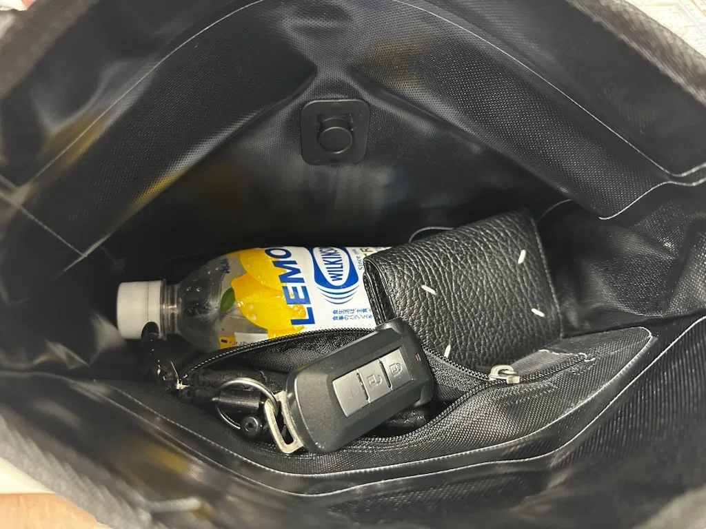 コラム】街と自然をつなぐ、ちょうどいい相棒。ORTLIEB VELO SLINGの
