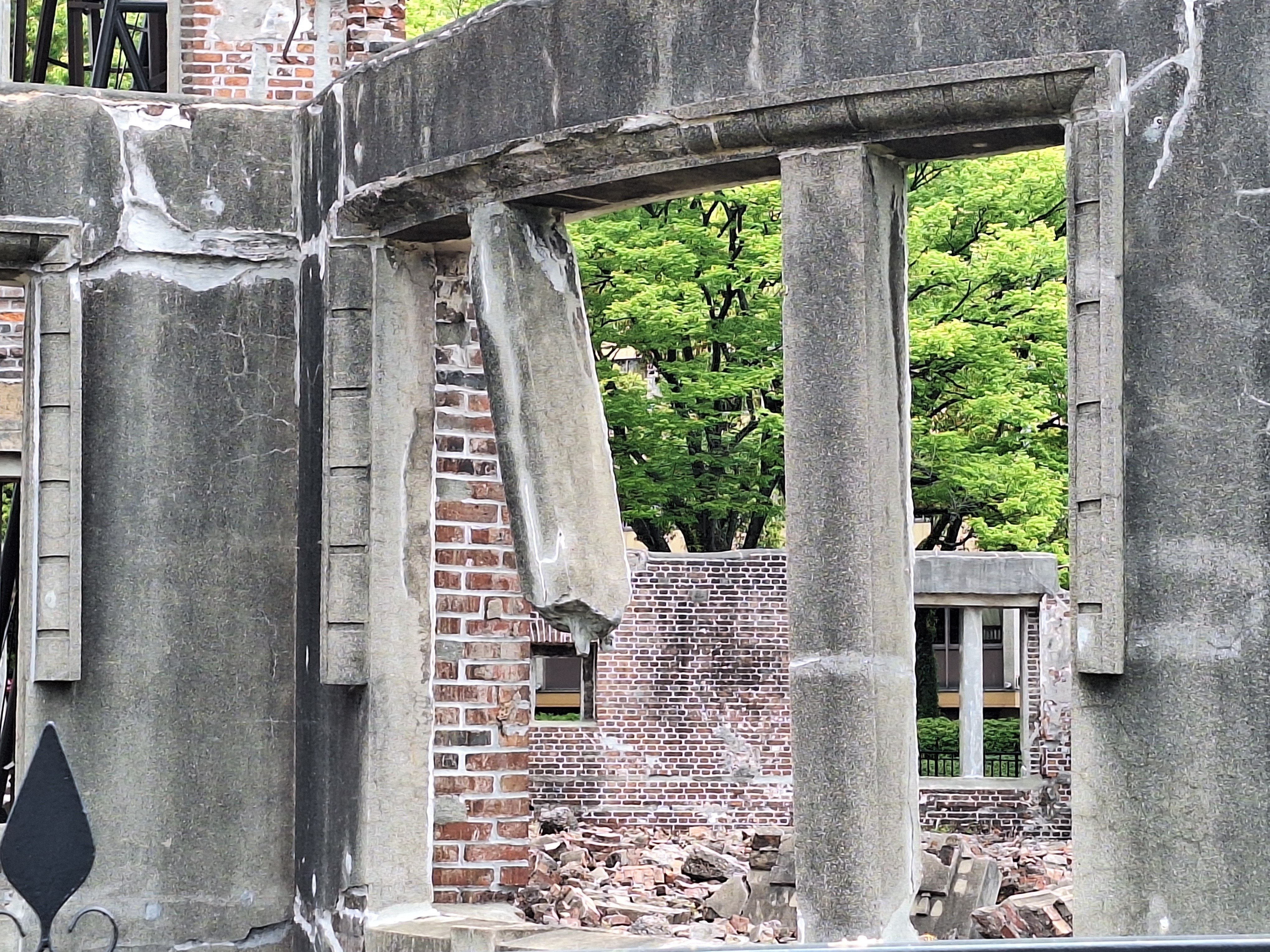 原爆ドーム 回想編 3 著者謹呈本 直筆サイン入り 原爆ドーム-平和記念公園-広島平和記念資料館｜kanekim