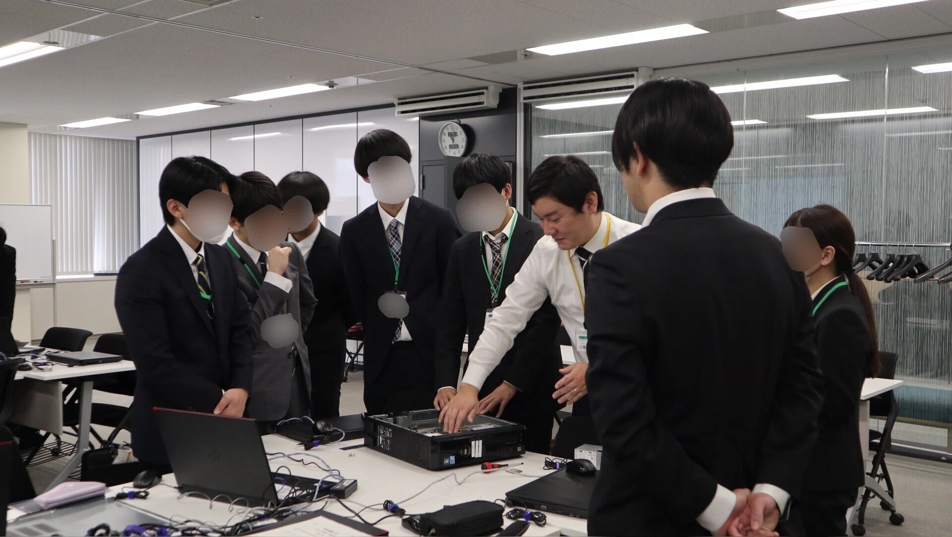 新入社員研修レポート】ウチダカレッジ2025スタートしました！｜ウチダ