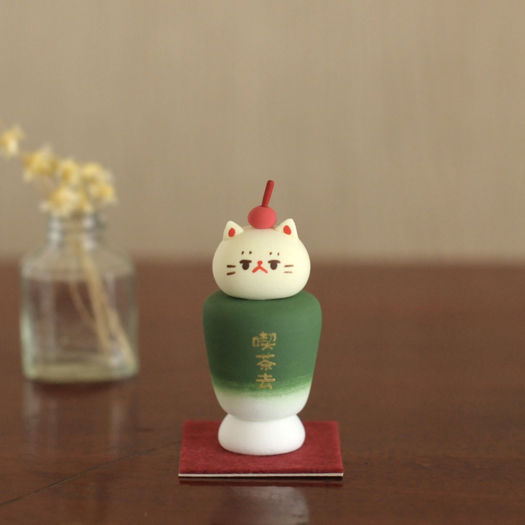 喫茶マルコロ」コラボカフェのご案内｜王冠印雑貨店