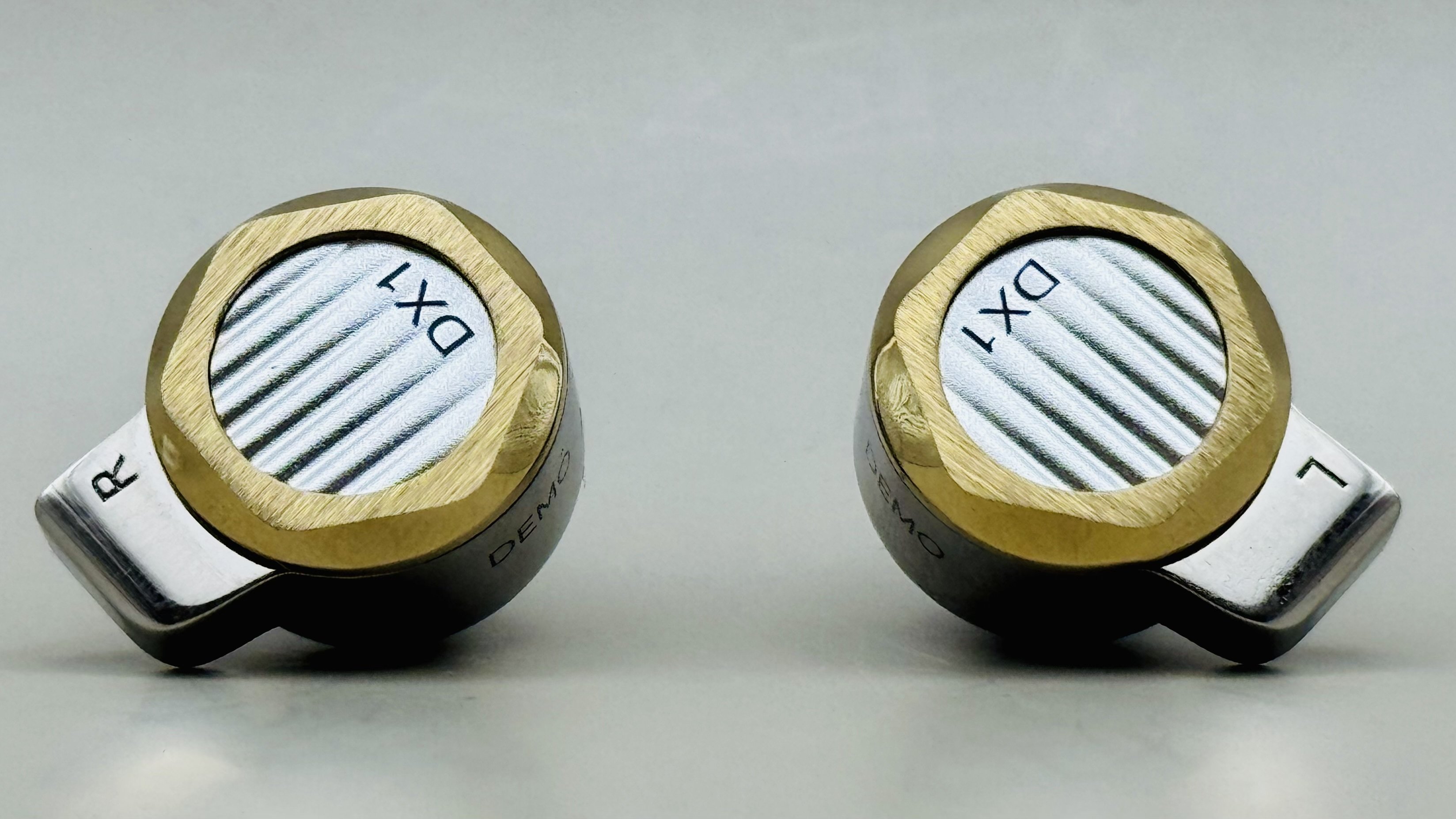 LETSHUOER DX1 有線イヤホン 未使用に近い LETSHUOER 「DX1」 有線