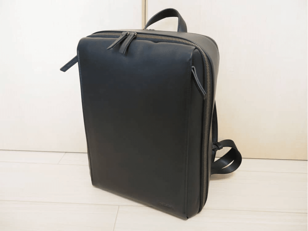 新品　Evoon マルチビジネスリュックレザーMini 本革　13L ブラック 楽天市場】【クーポン配布中！】【14個の機能搭載！】 Evoon