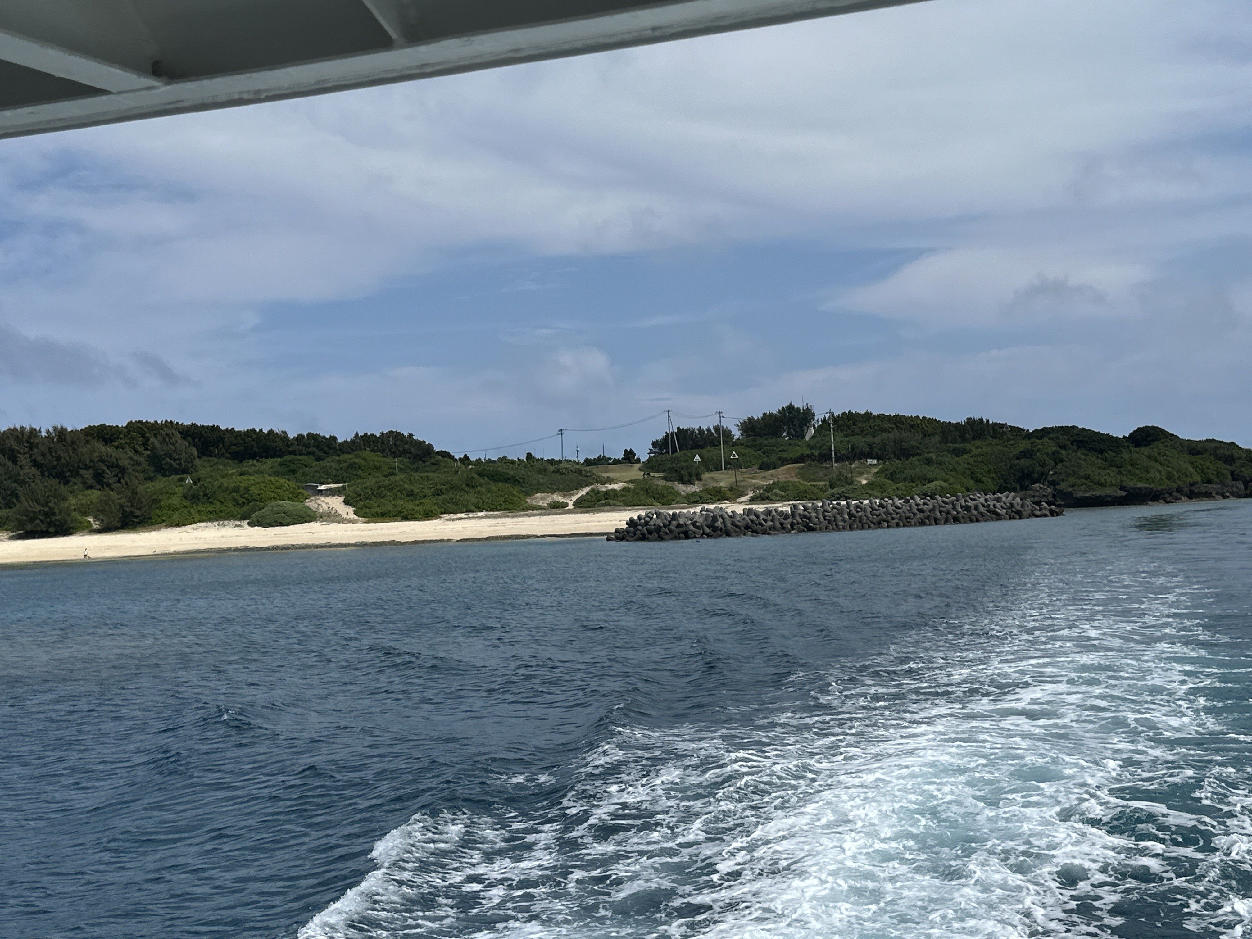 一人沖縄旅2025④ 4日目:久高島リベンジ｜おうえこうへい