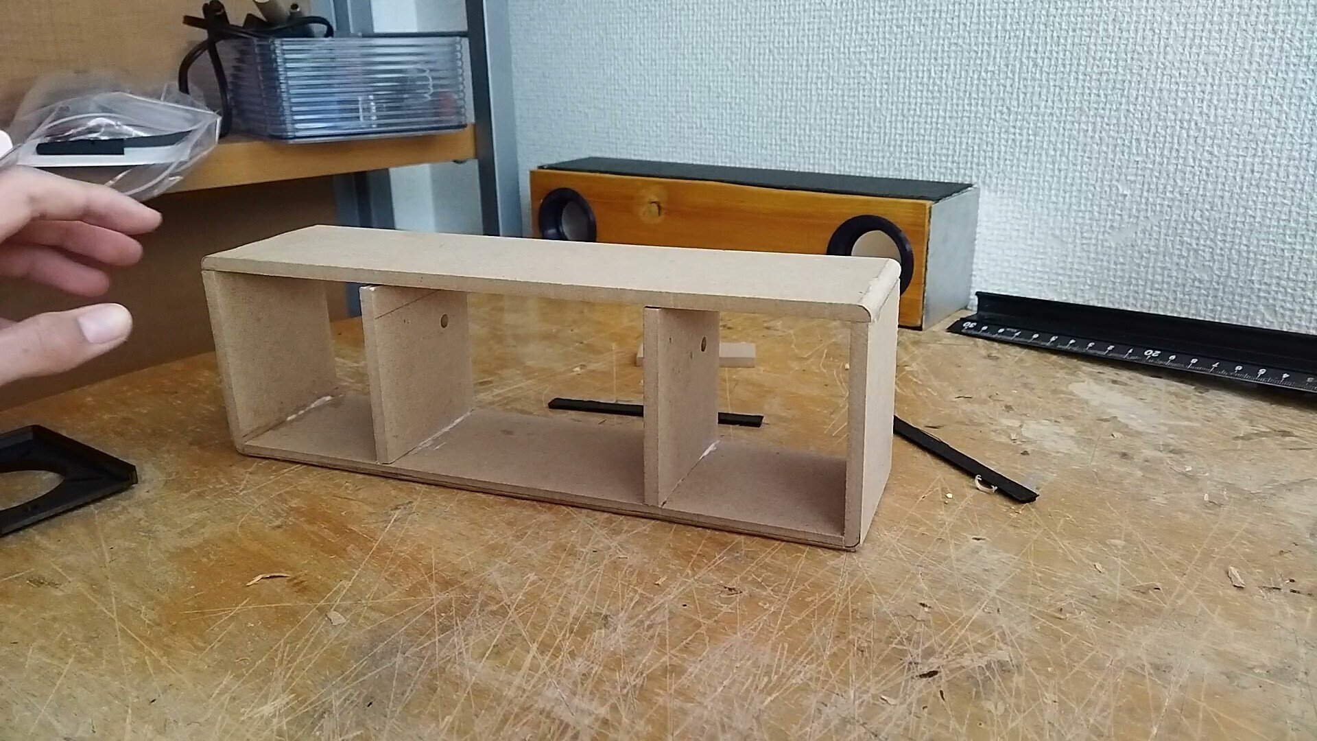 ダイソーじゃない方の激安スピーカーを魔改造したい②｜らとりらぼ