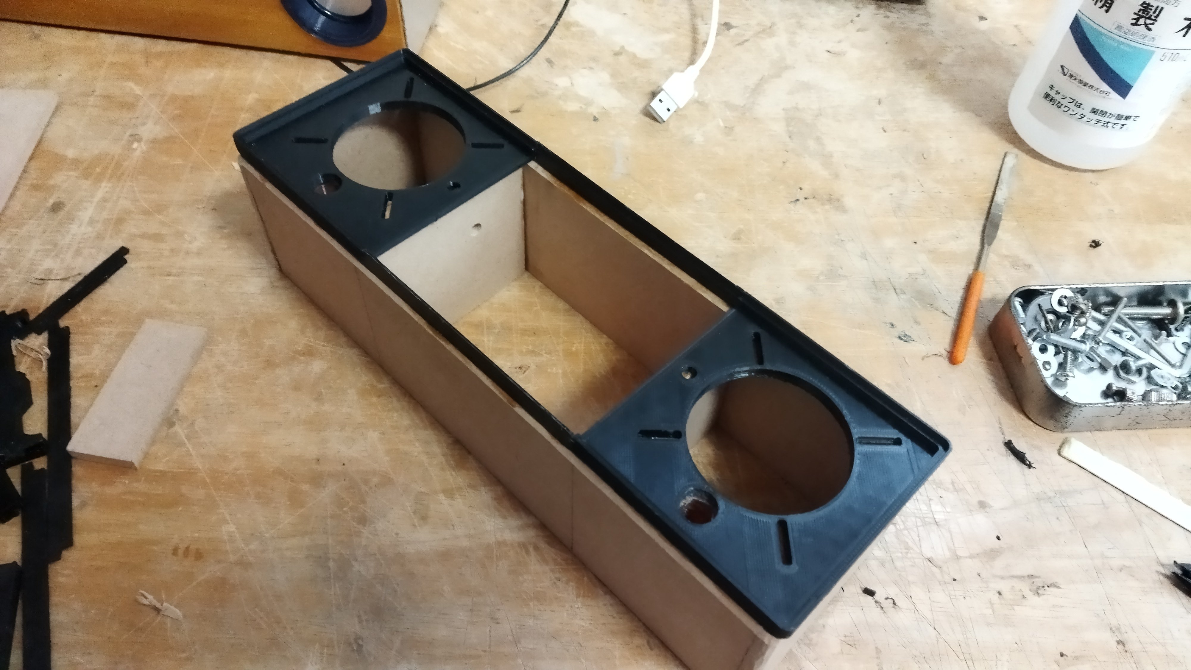 ダイソーじゃない方の激安スピーカーを魔改造したい②｜らとりらぼ