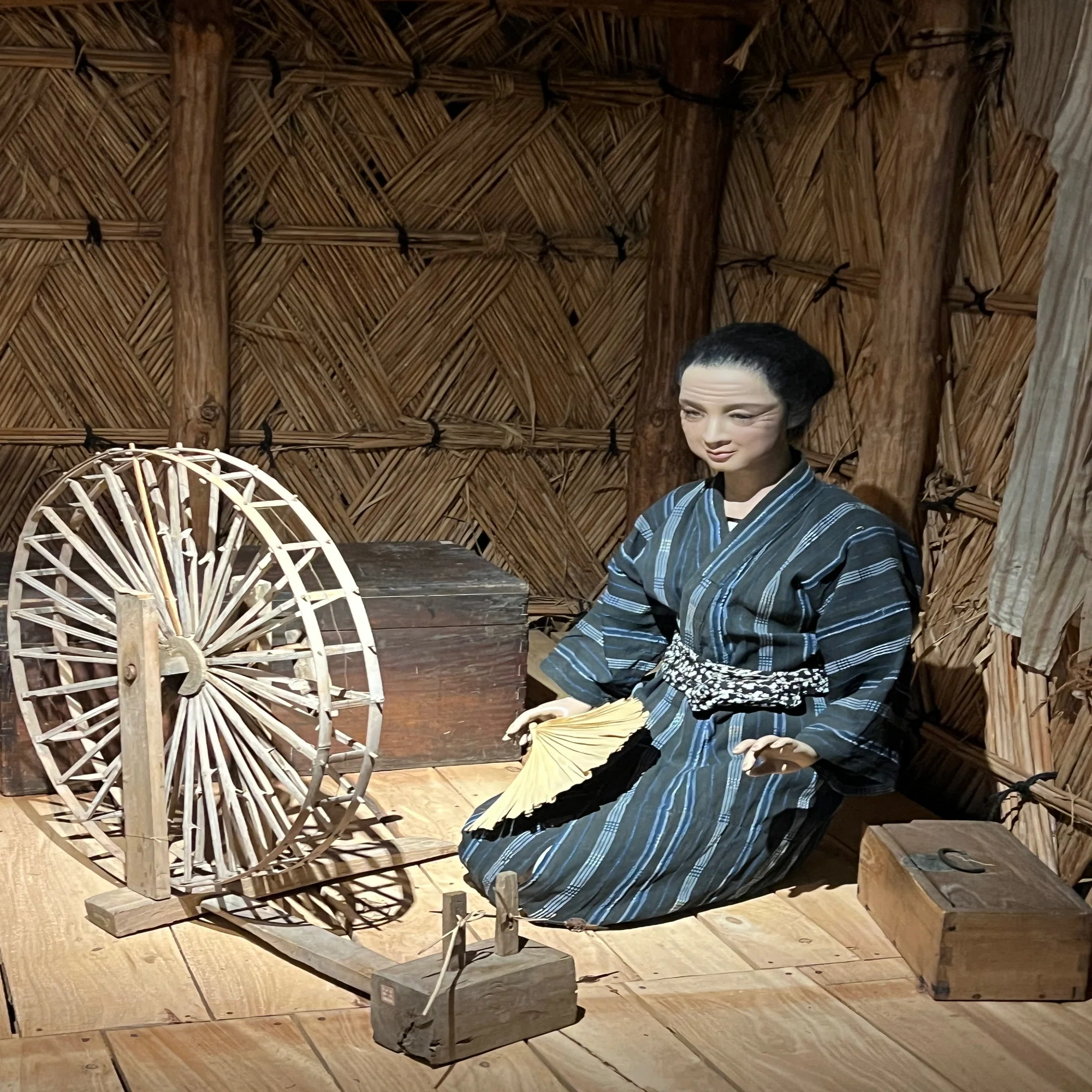 新・着物生活】宮古上布と出会う、島の浴衣時間｜かほ＠《身体と着物 