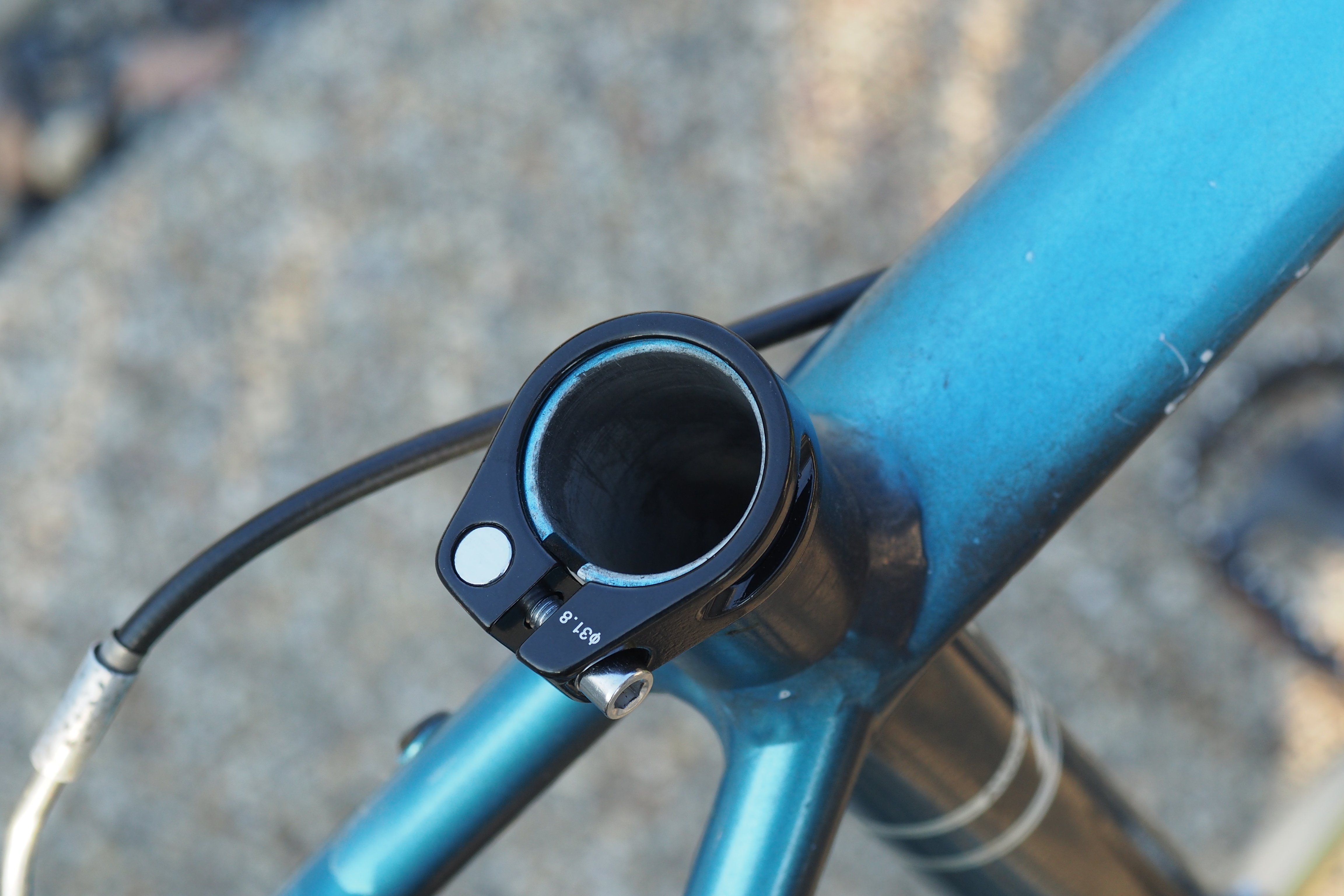 クロスバイクGIANT ESCAPE R3のメンテナンス記録｜アトリエデルタ