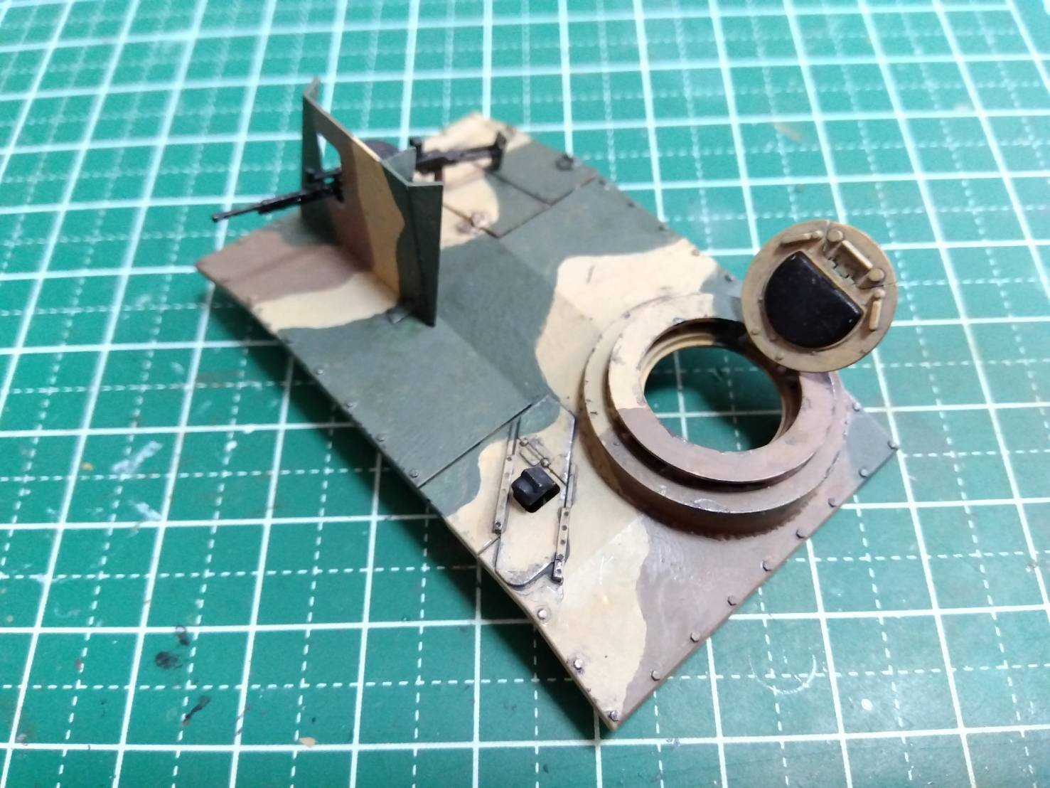 爆突機銃挺 基板 1/35三号突撃砲G型