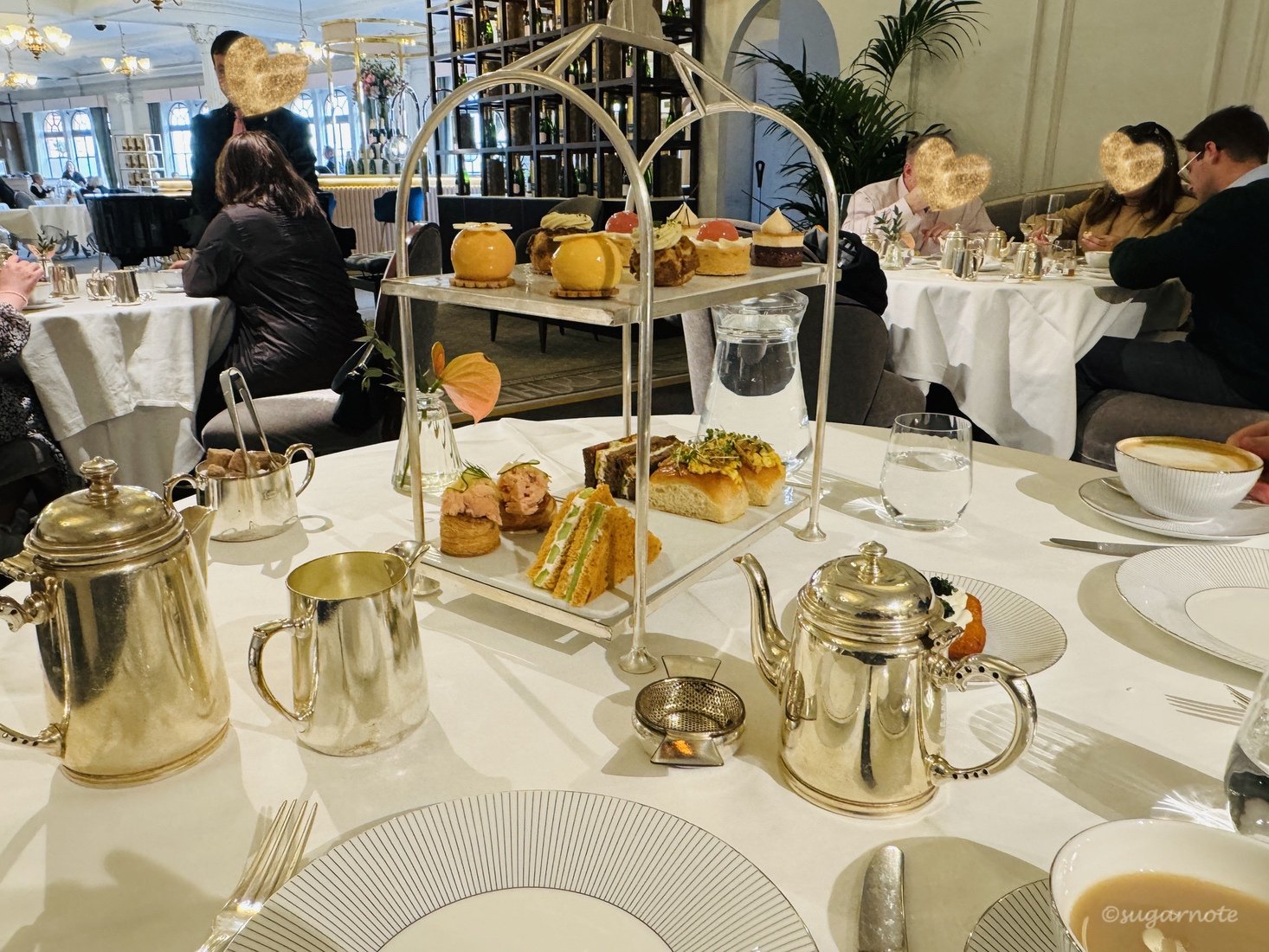 ロンドン旅行】 老舗デパート・ハロッズ（Harrods）でアフタヌーン