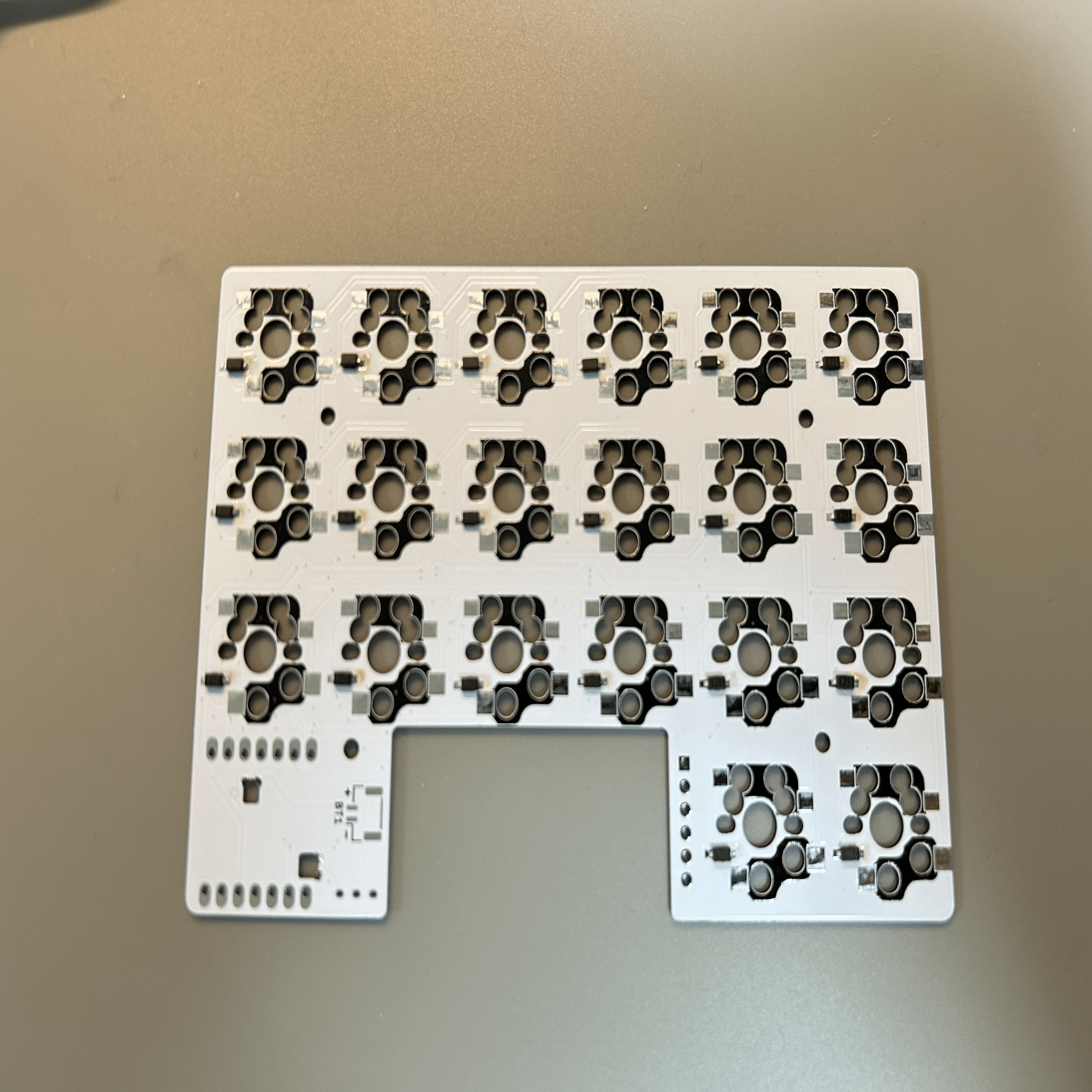 自作無線キーボード 完全解説 ~動作確認編~｜白湯_sayu