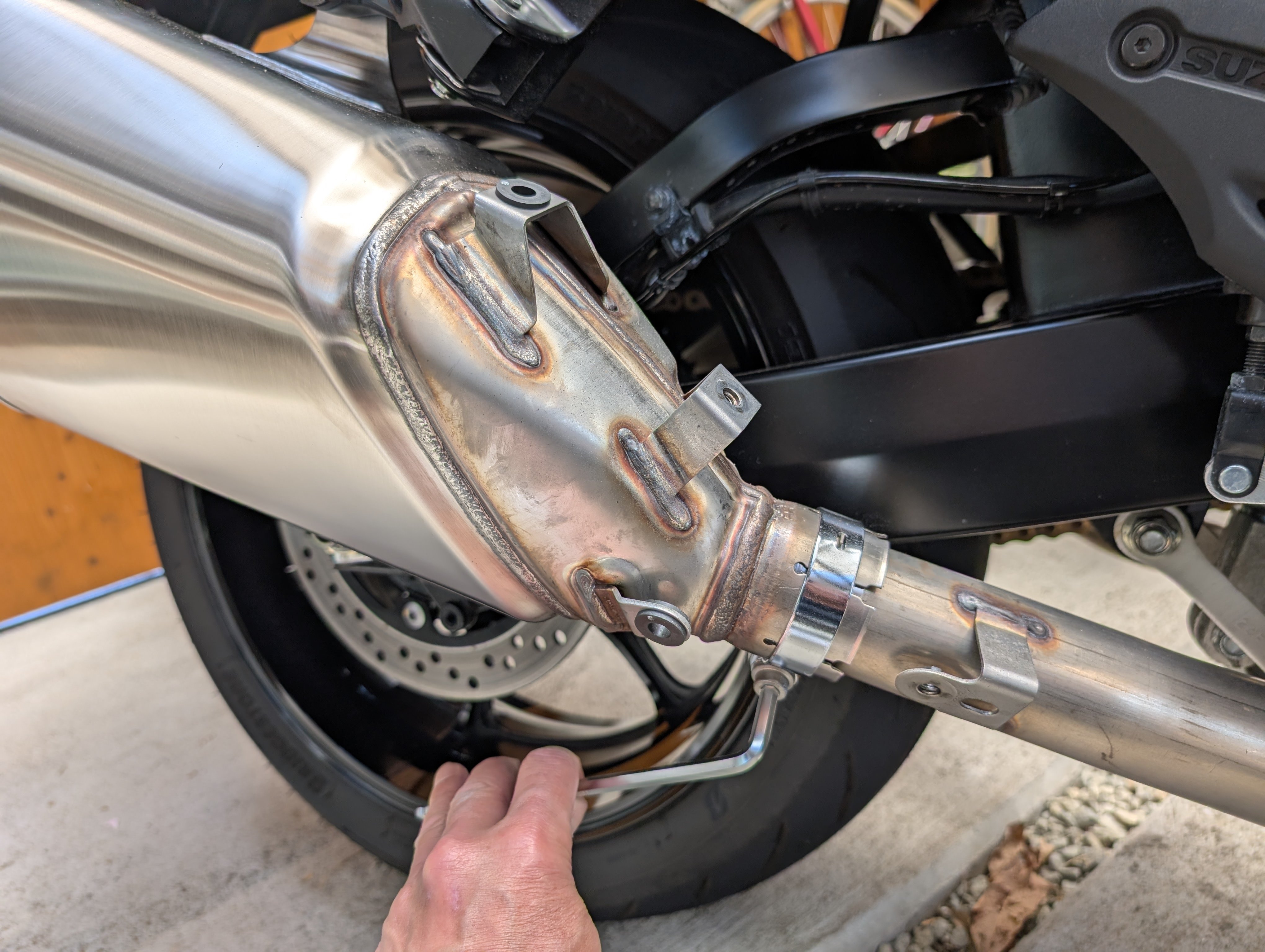 スズキ 隼 GSX1300 EJ-11A 【3型】純正マフラーガード gsx1300r