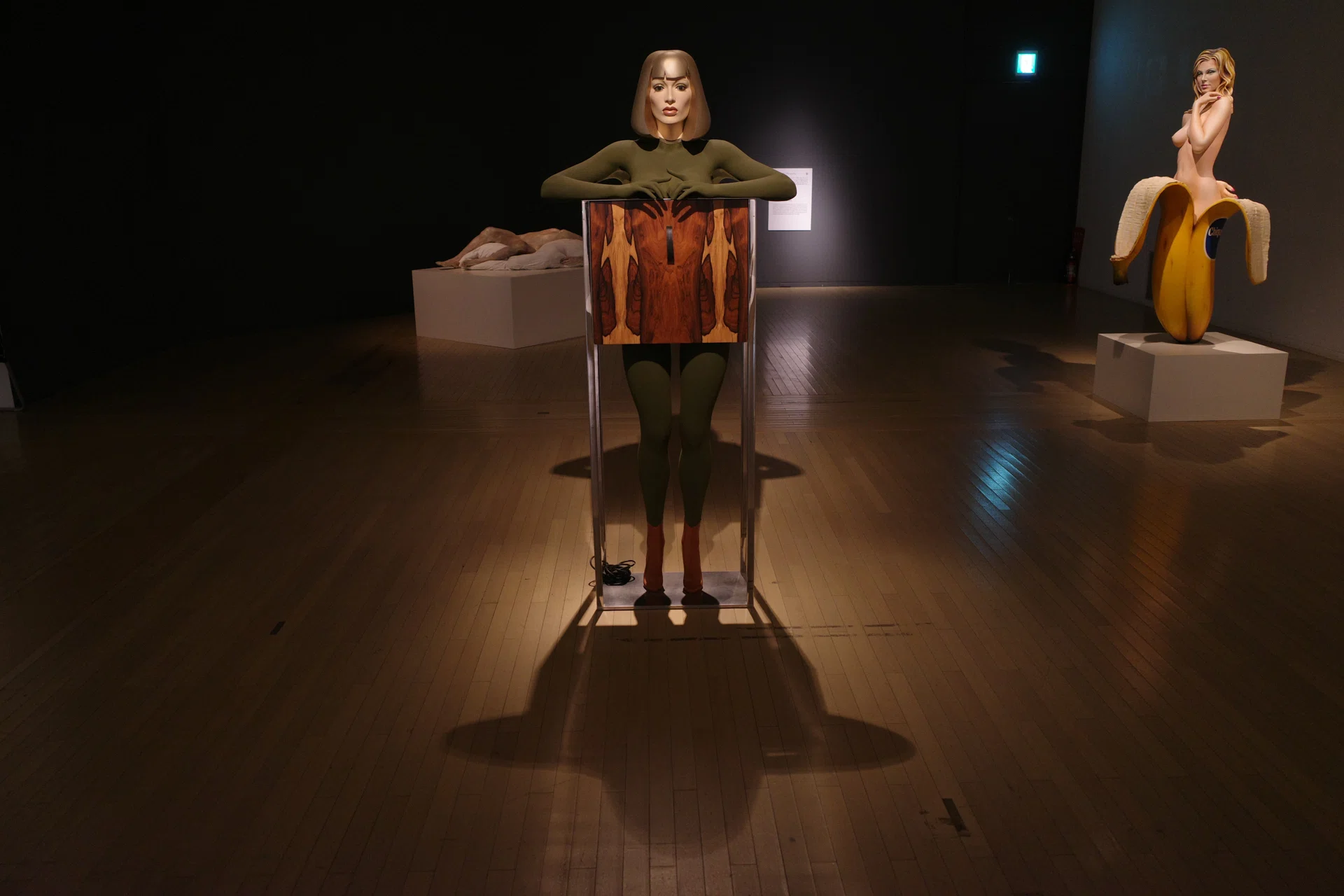 リシェイプド・リアリティ：ハイパーリアリズム彫刻の50年 | 大阪