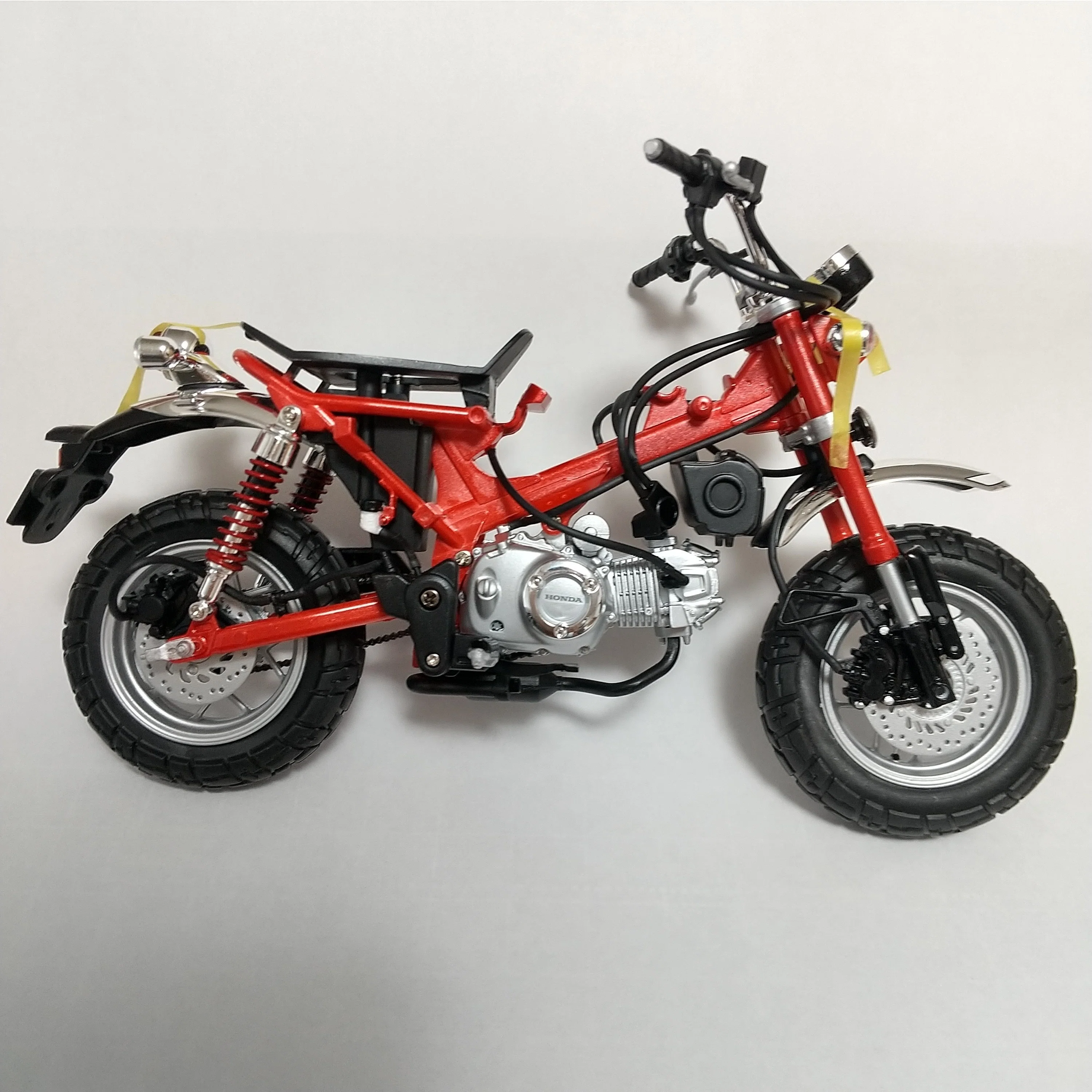 タミヤ 1⁄12 ホンダ モンキー 125 バイク模型が少しの手間で出来映え