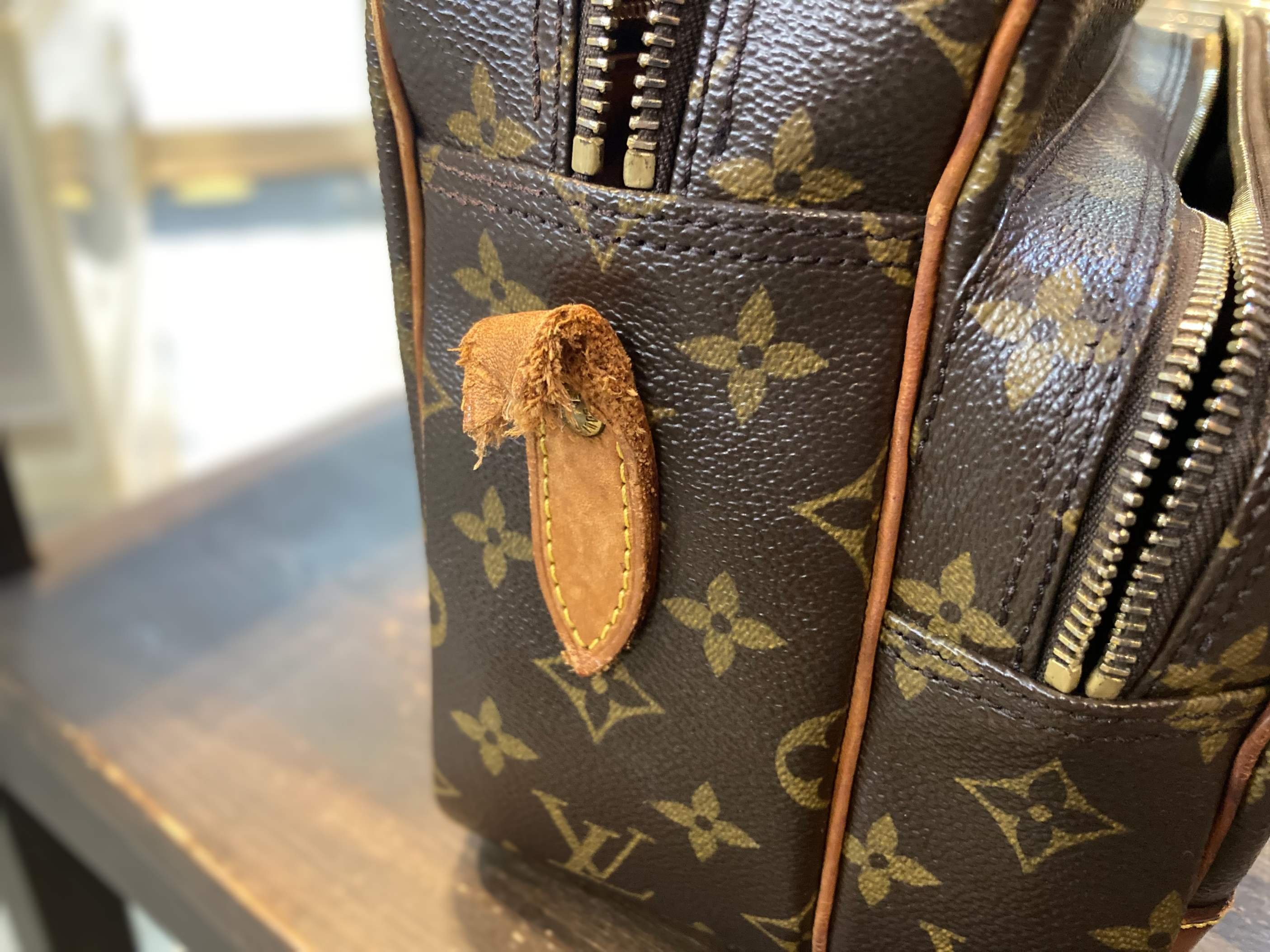 根付交換/根付修理】Louis Vuitton/ルイヴィトンのショルダーバッグ