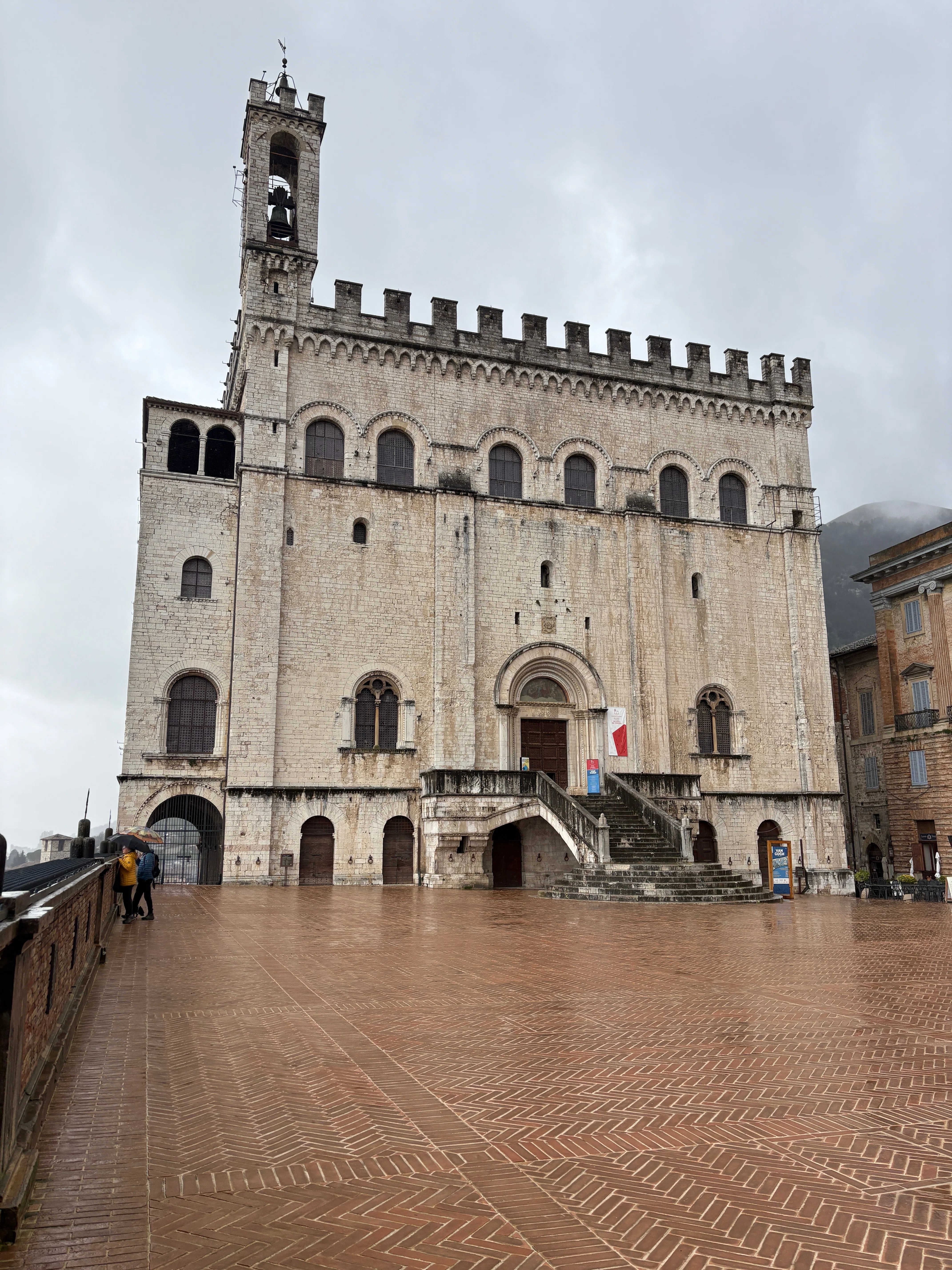 イタリアぼっち旅④ グッビオGubbio市街地 ｜さちこ
