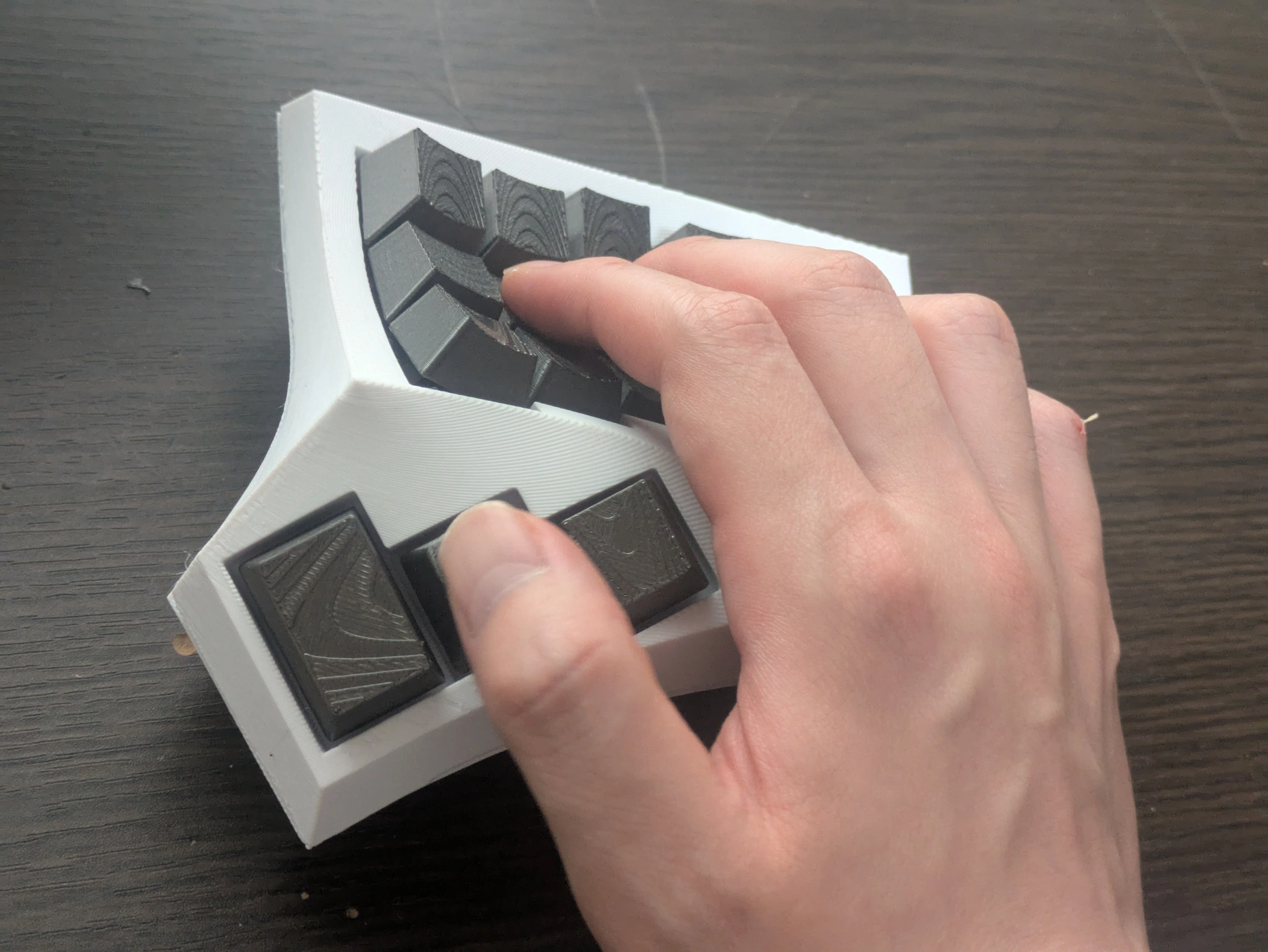 おさかなキーボード待機勢、自作キーボード沼に片足突っ込んでみた