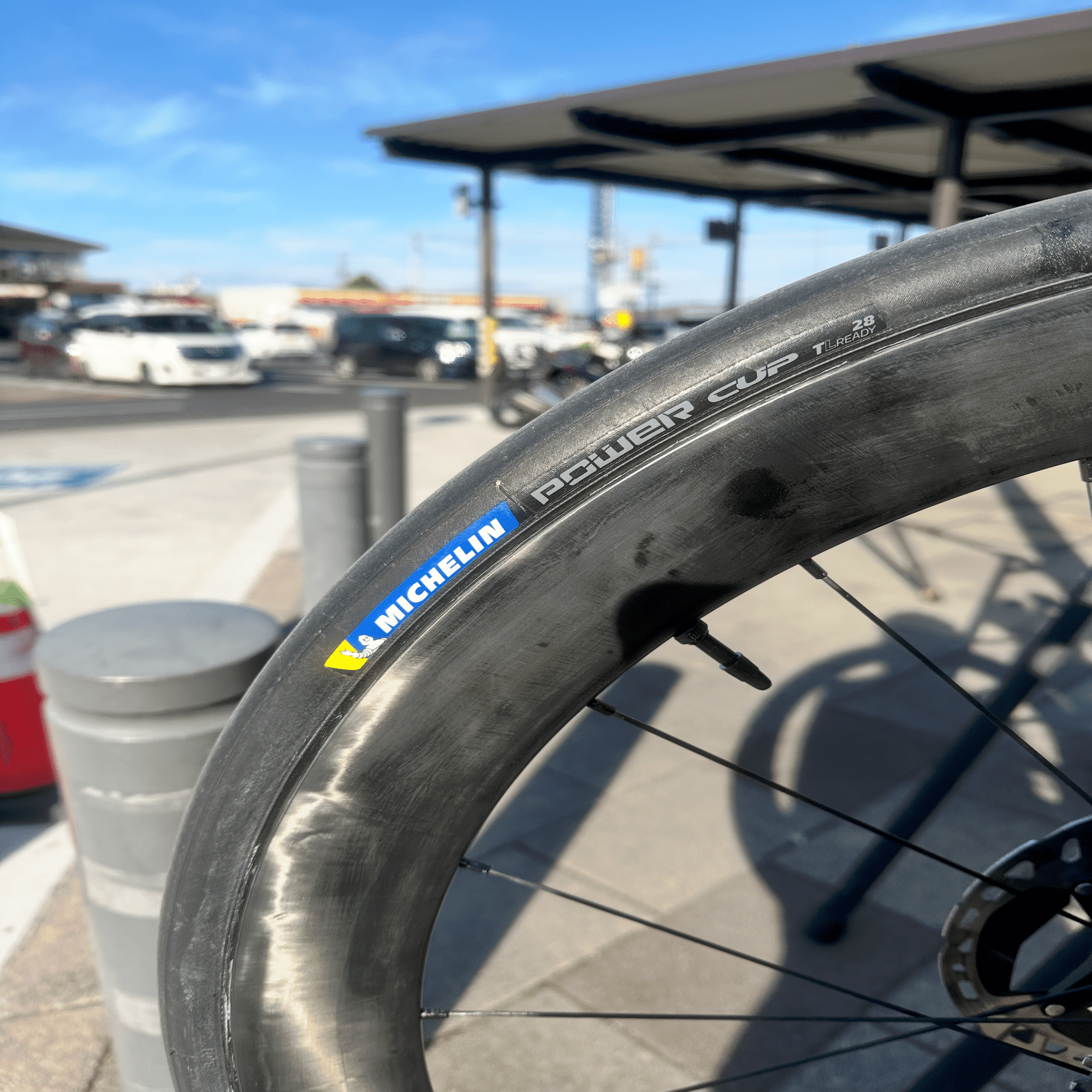 Meganeskeyさんホイール（ちくわ輪業さんのCHR55リム）レビュー｜すきや