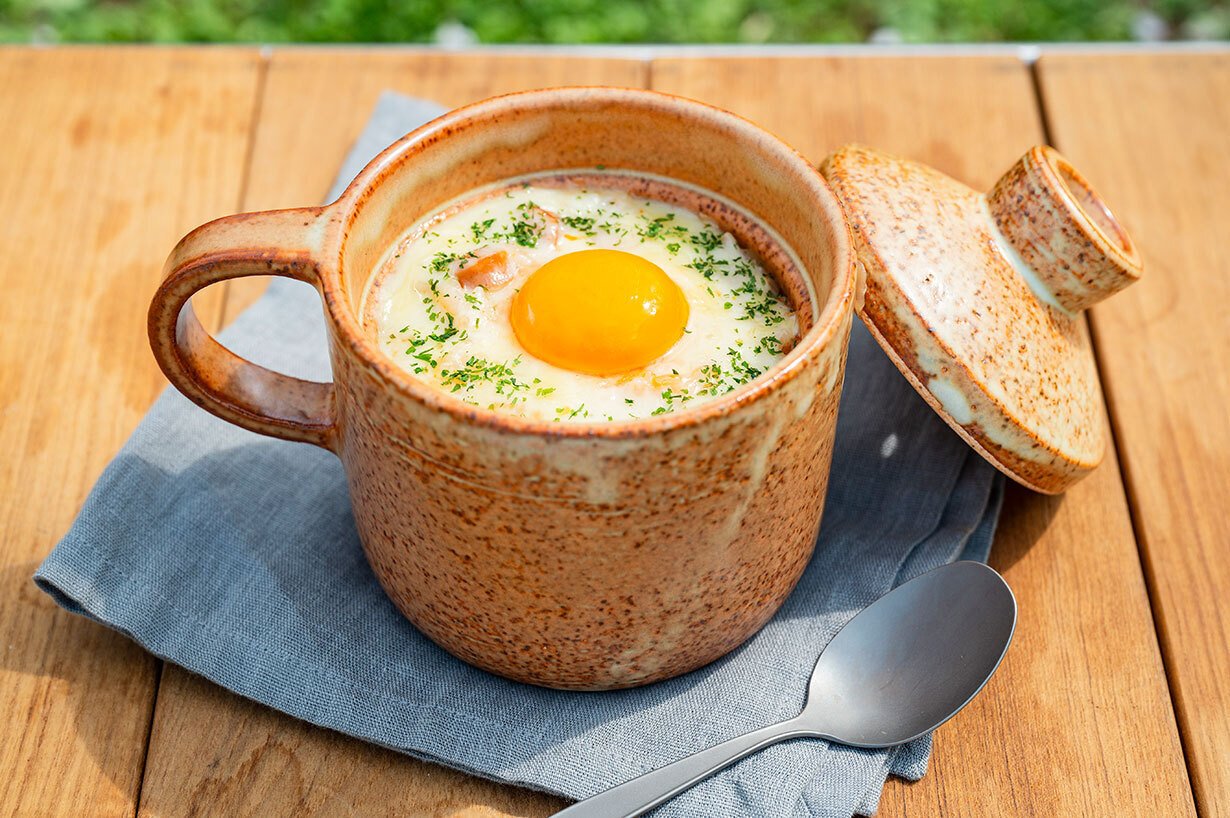 有田焼・おまぐはん×ソトレシピの進化系ソロ土鍋！誰でも簡単に料亭の