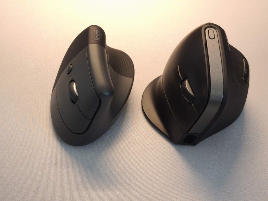 【超美品】Razer Pro Click V2 Veal 縦型マウス 縦型エルゴノミクスマウス「Razer Pro Click V2 Vertical