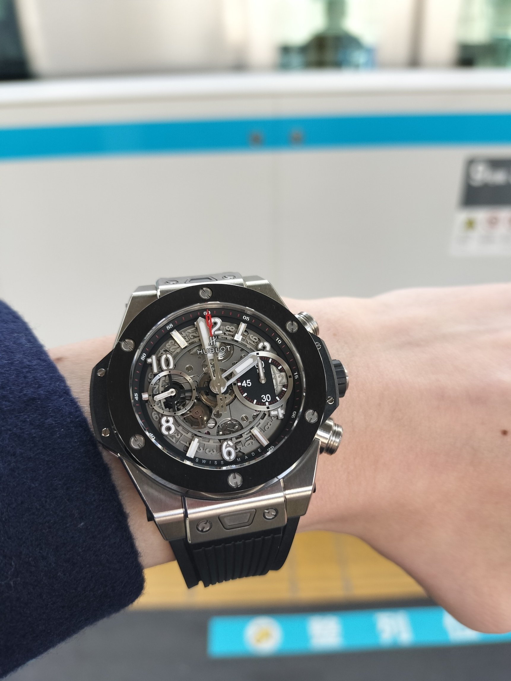 細腕がHUBLOTを買ったときのメモ｜忍犬