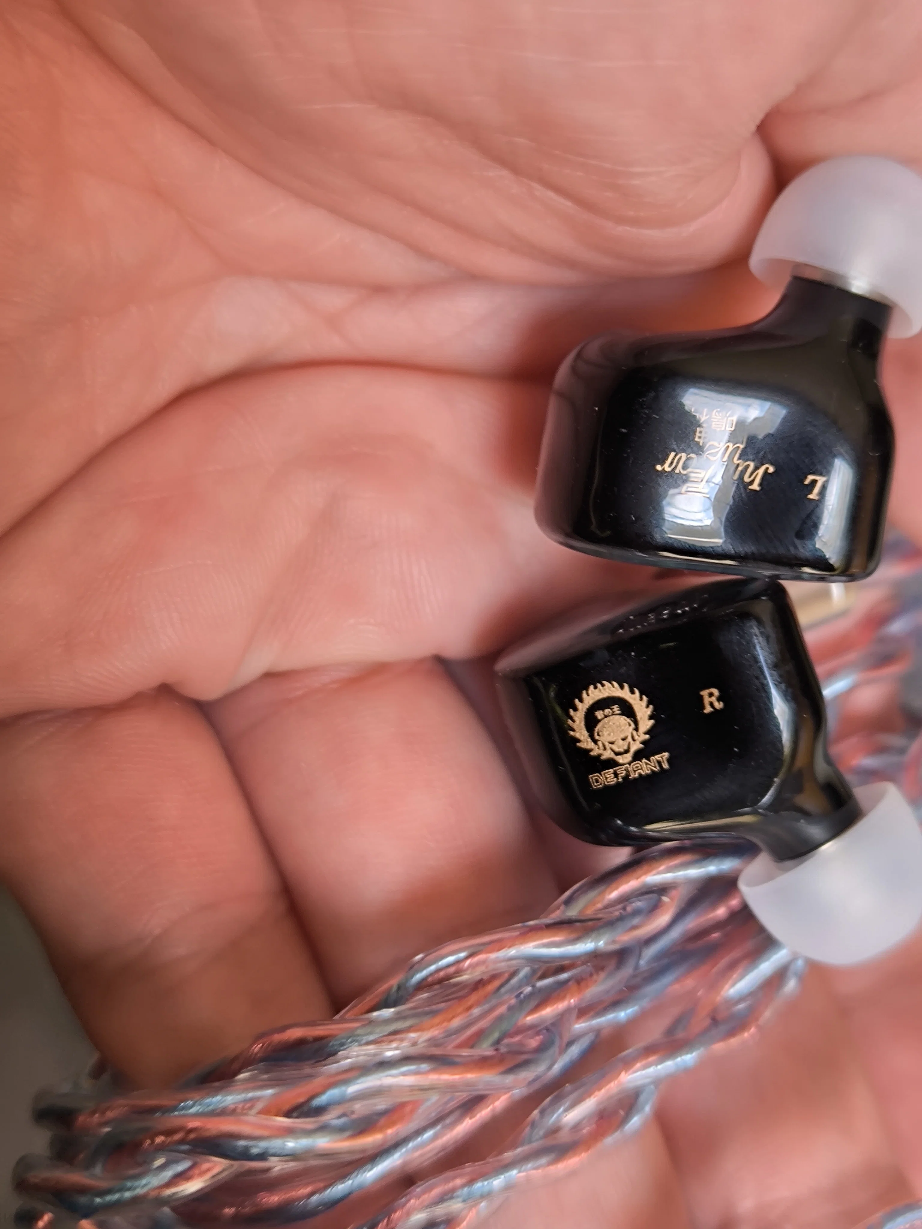 Z Review × JUZEAR DEFIANT 鳴神 美しいフェイスプレートを持ち