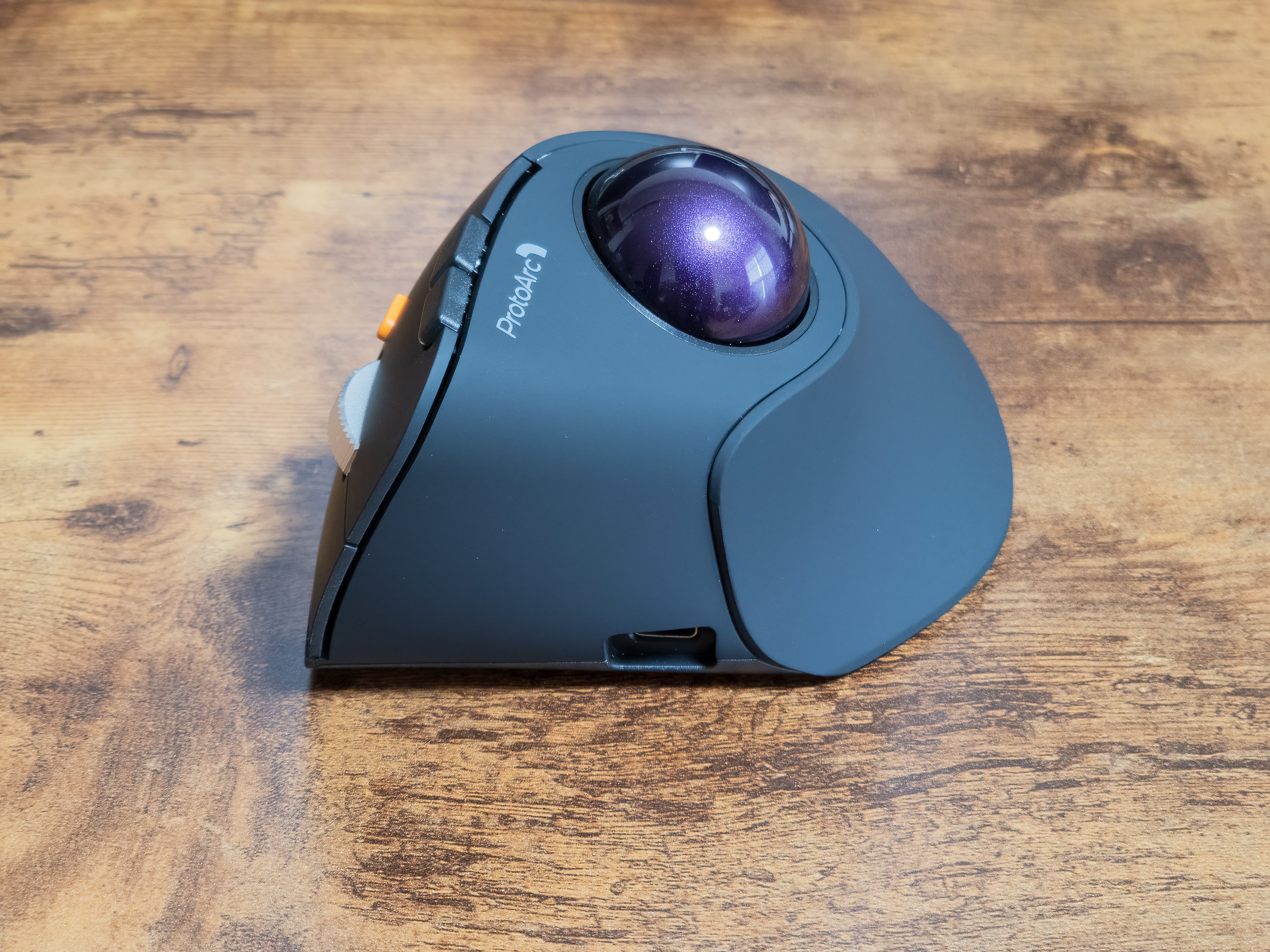 ガジェットレビュー】右手は添えるだけ。 │ ProtoArc EM05 NL｜EmuLog