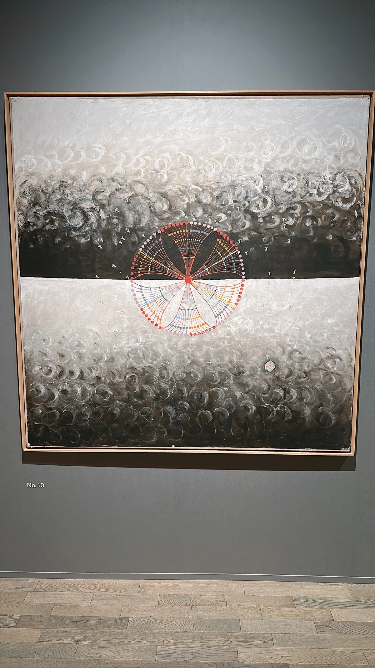 ヒルマ・アフ・クリント展｜“飾れなかったポストカード”─色彩が喚起 