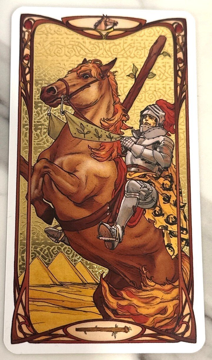 40代女性のキャリア鑑定事例】キャリアに行き詰まったら？転職、副業、続ける道――タロットで探るキャリアの転換期｜ともみ教授｜命式を“読める”に導く四柱推命講師