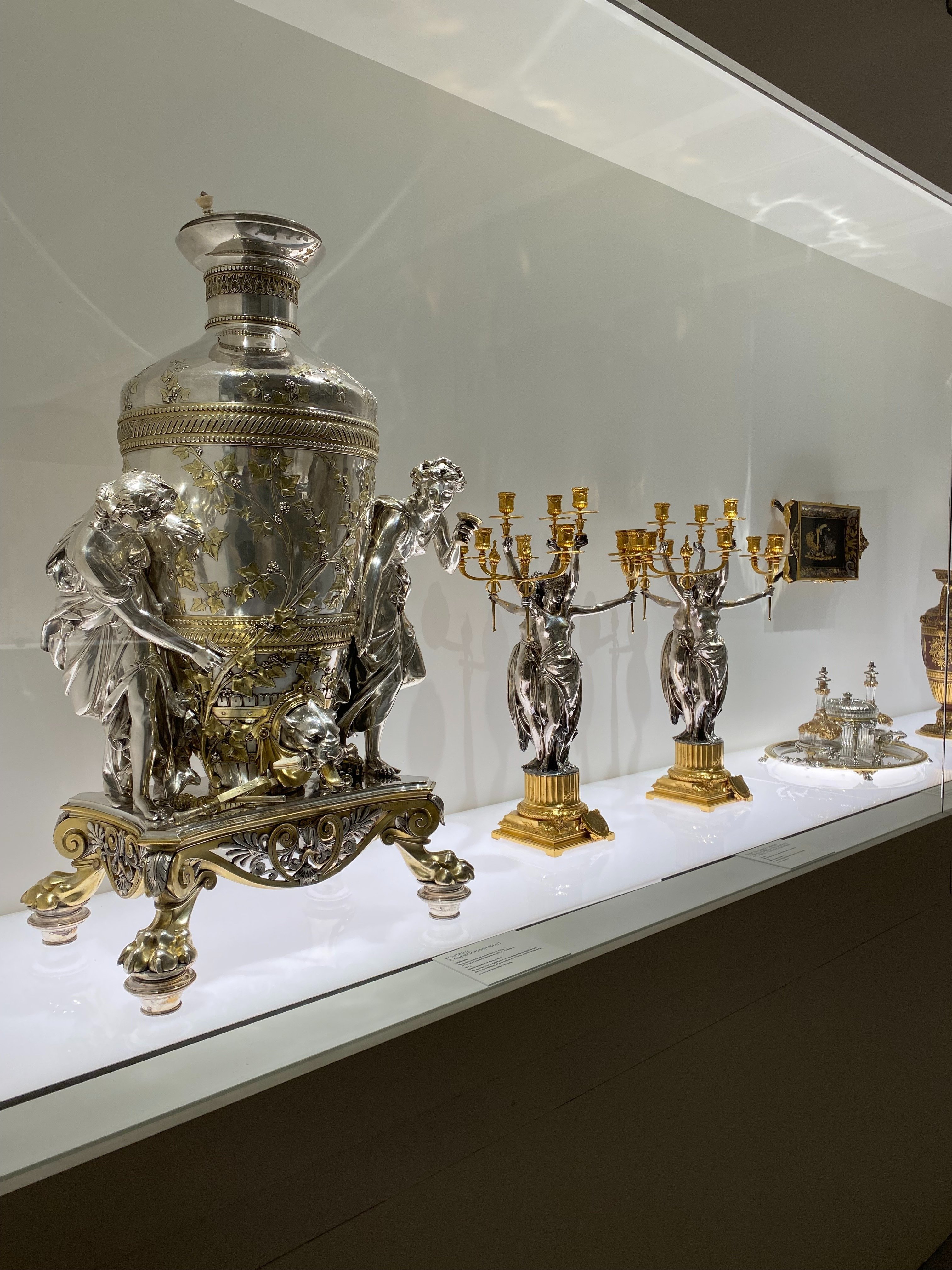 パリ‐4月の美術展‐クリストフル（フランスが誇る華やかな歴史）｜fmk