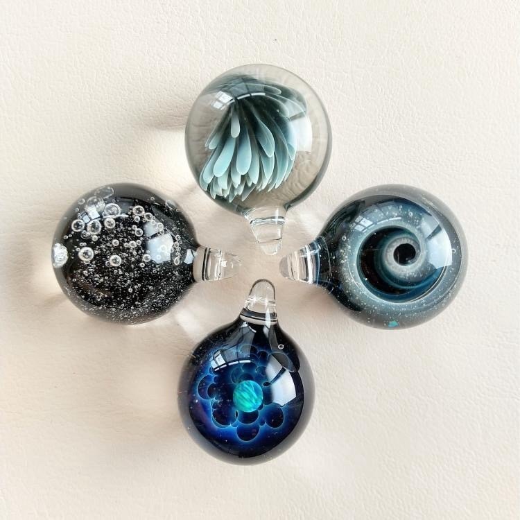 宙吹ガラス銀彩皿 (未使用 新品同様) 2025出展者】和風銀｜ふらっとてしごといち