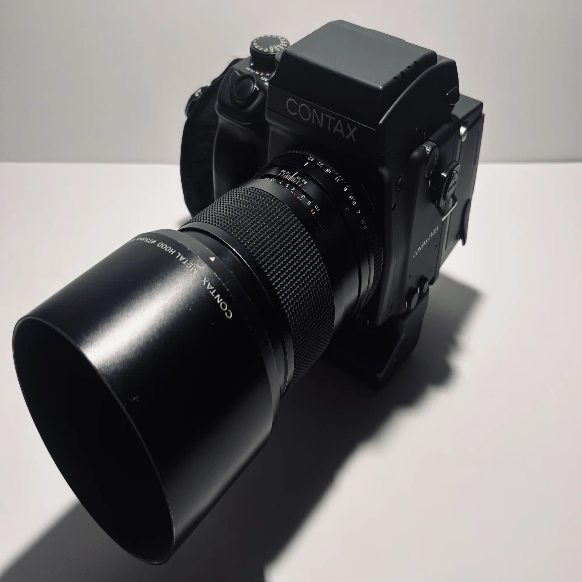 CONTAX645にウエストレベルファインダーを付けて思うこと｜Takumi Ikeda