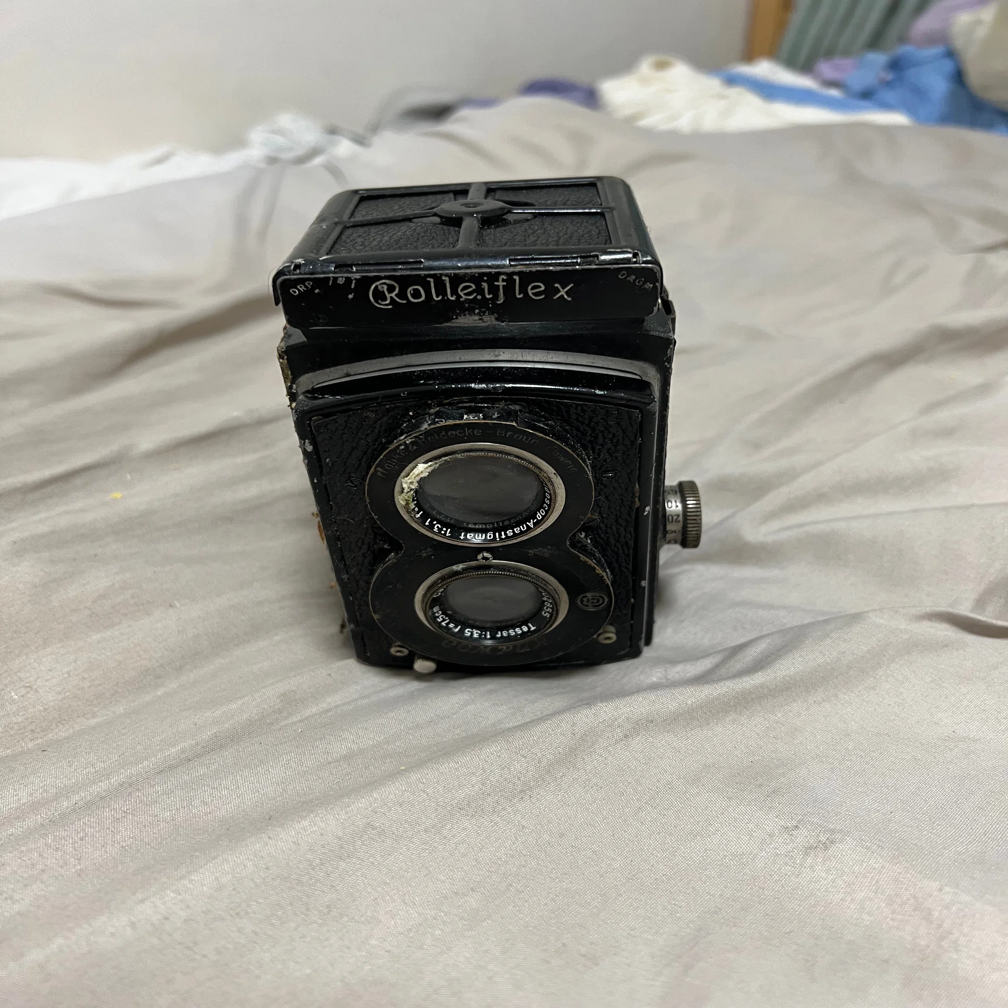 デジタルカメラ欲しいけど先に中判フィルムカメラ ペンタックス67が 