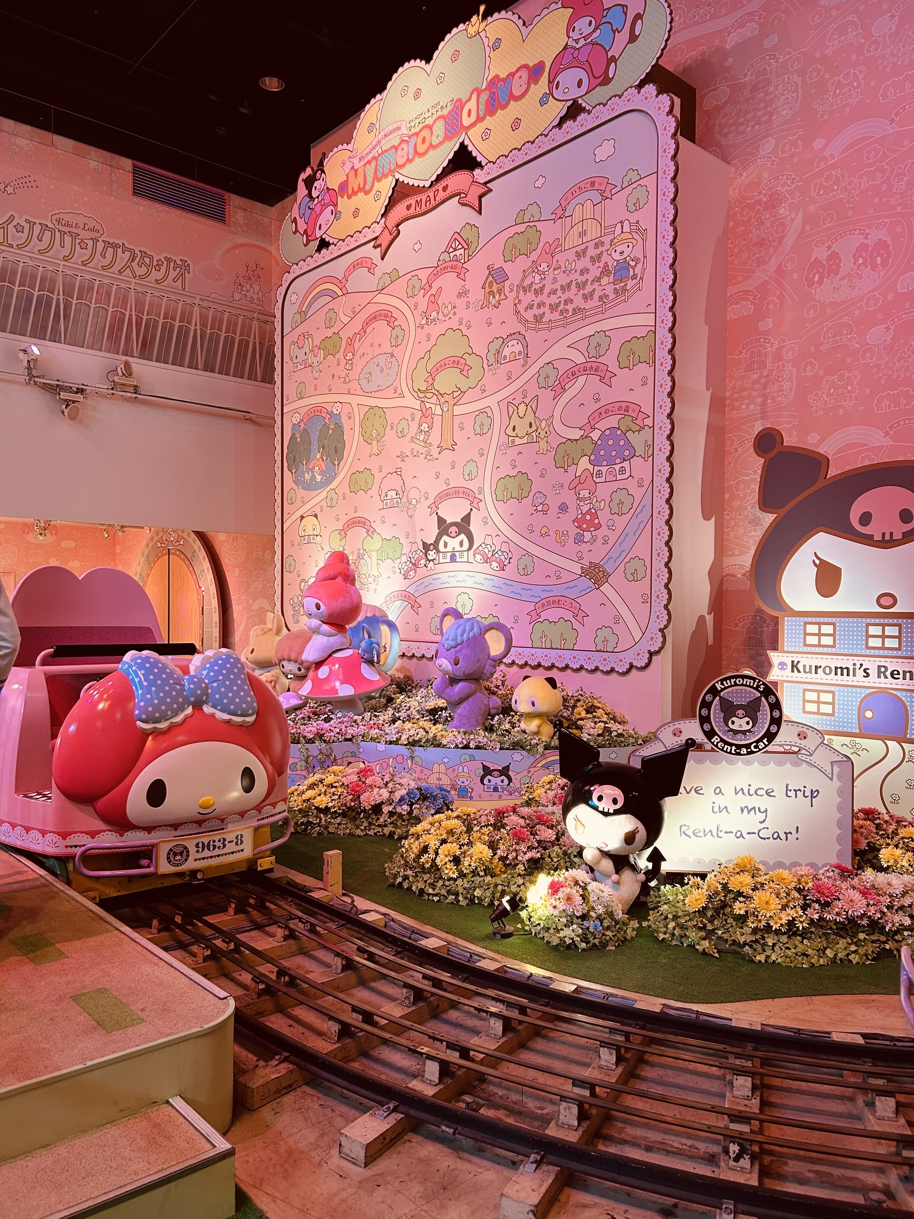 サンリオピューロランドに行ってきました　８個 サンリオピューロランドに行ってきました！クッキー : サンリオ