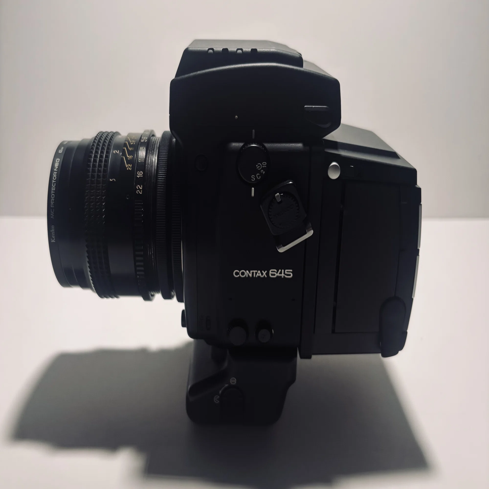 CONTAX645に80mmのレンズを付けて挑戦すること｜Takumi Ikeda