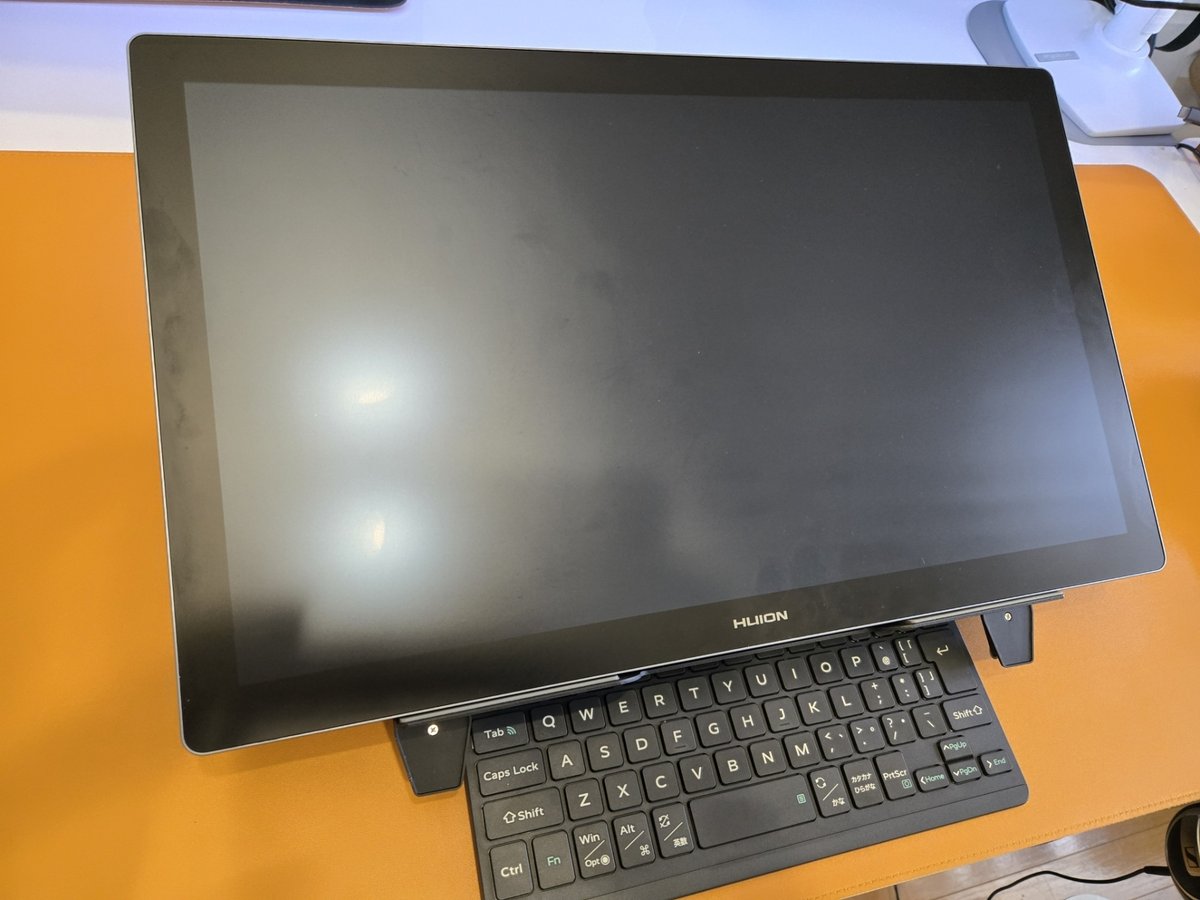 ST100A を進化させろ！3 つの既製品で作る“最強”液タブスタンド DIY｜ディーン・ロウ