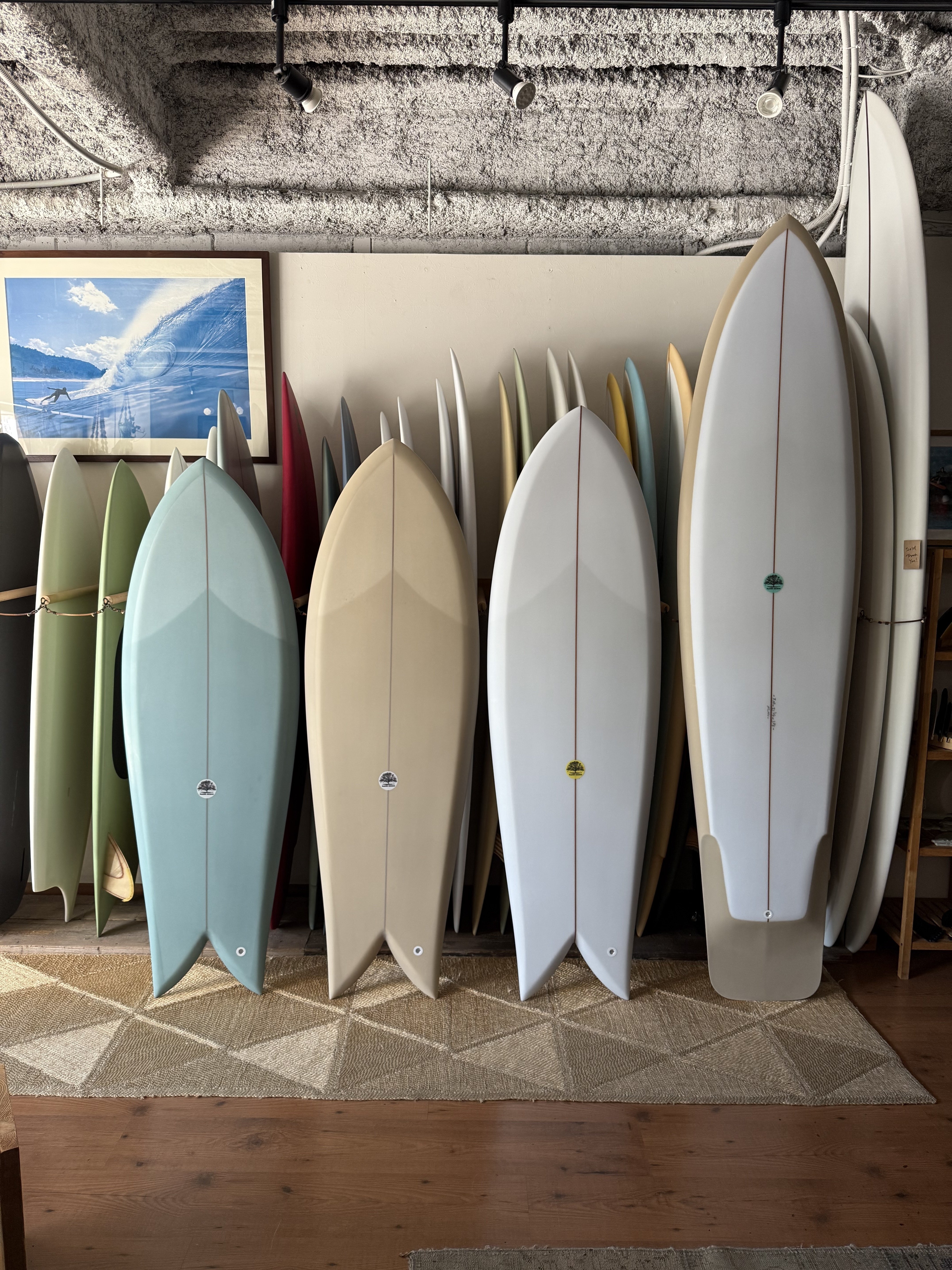 Mackie Designs Glass Love Fish 入荷！｜RIDE SURF+SPORT