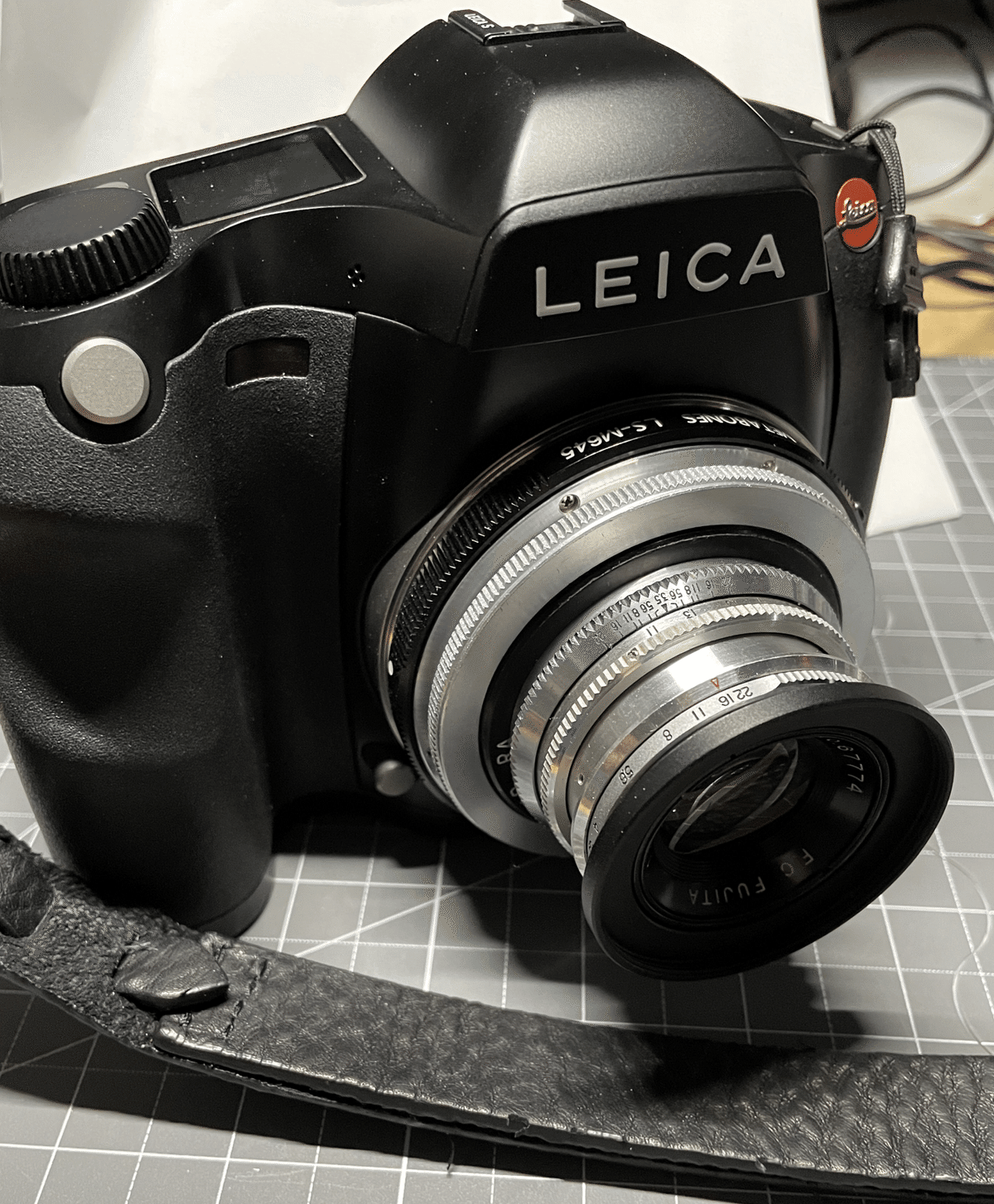 LEICA - bones Leica s to Pentax 6×7 ライカS Adapting lenses to the Leica S format — Pentax 6x7 medium
