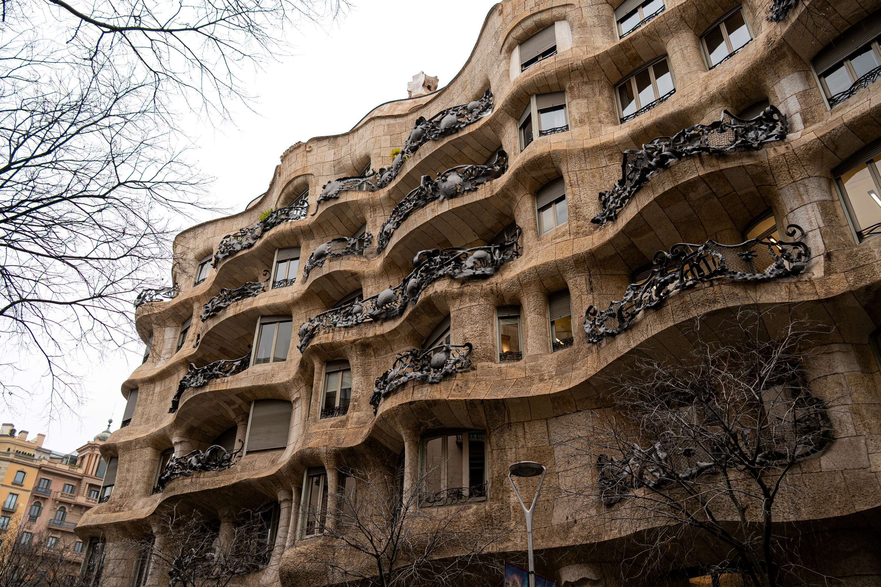 土日限定値下げ 建築 バルセロナ 写真集 Barcelona　1980- 建築 バルセロナ 写真集 Barcelona 1980-