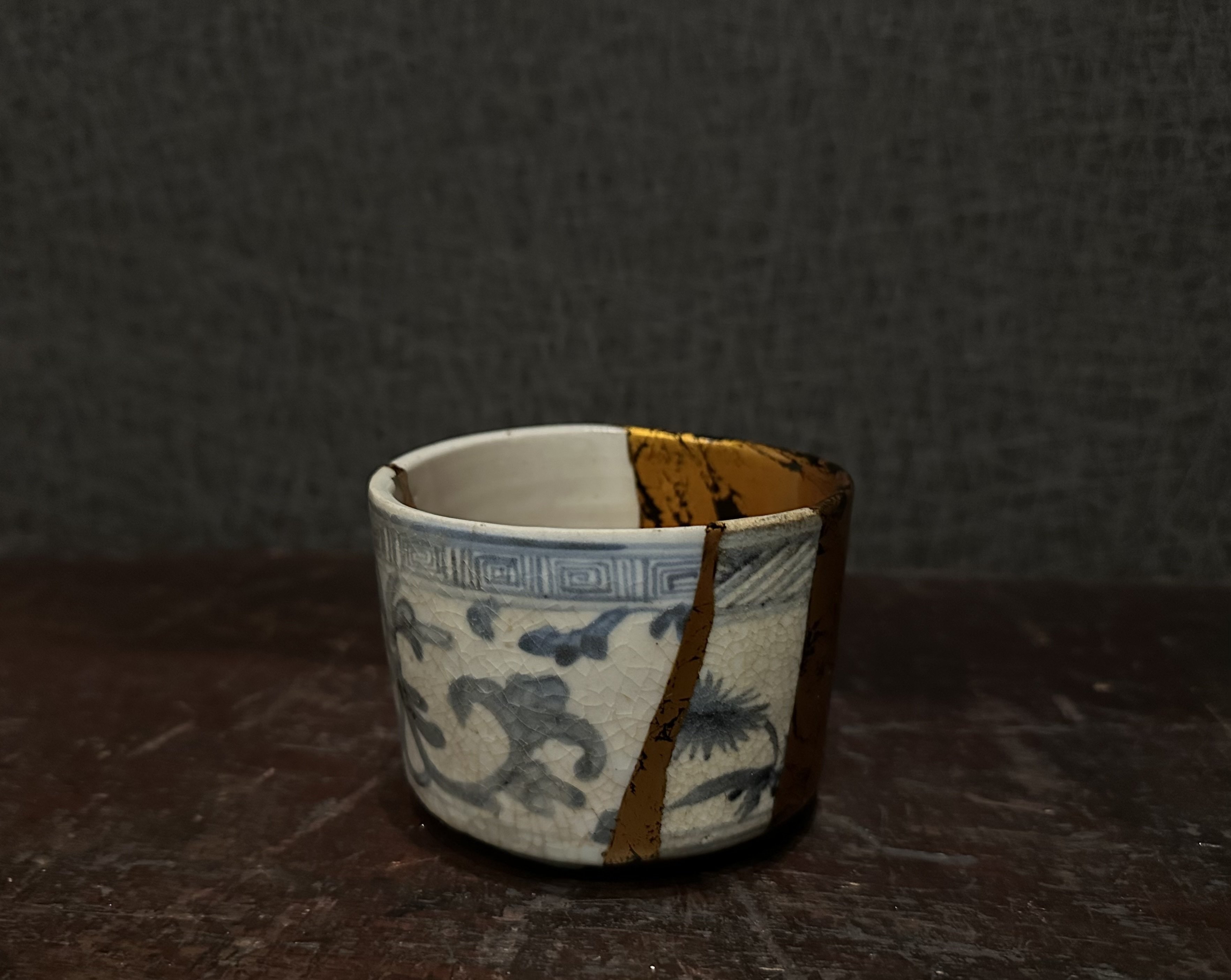 裸婦５　美術品　陶器製　信楽焼　アート　壁掛け 現代アートさを感じる湯呑（布下翔碁さん作）｜刀箱師の日本刀