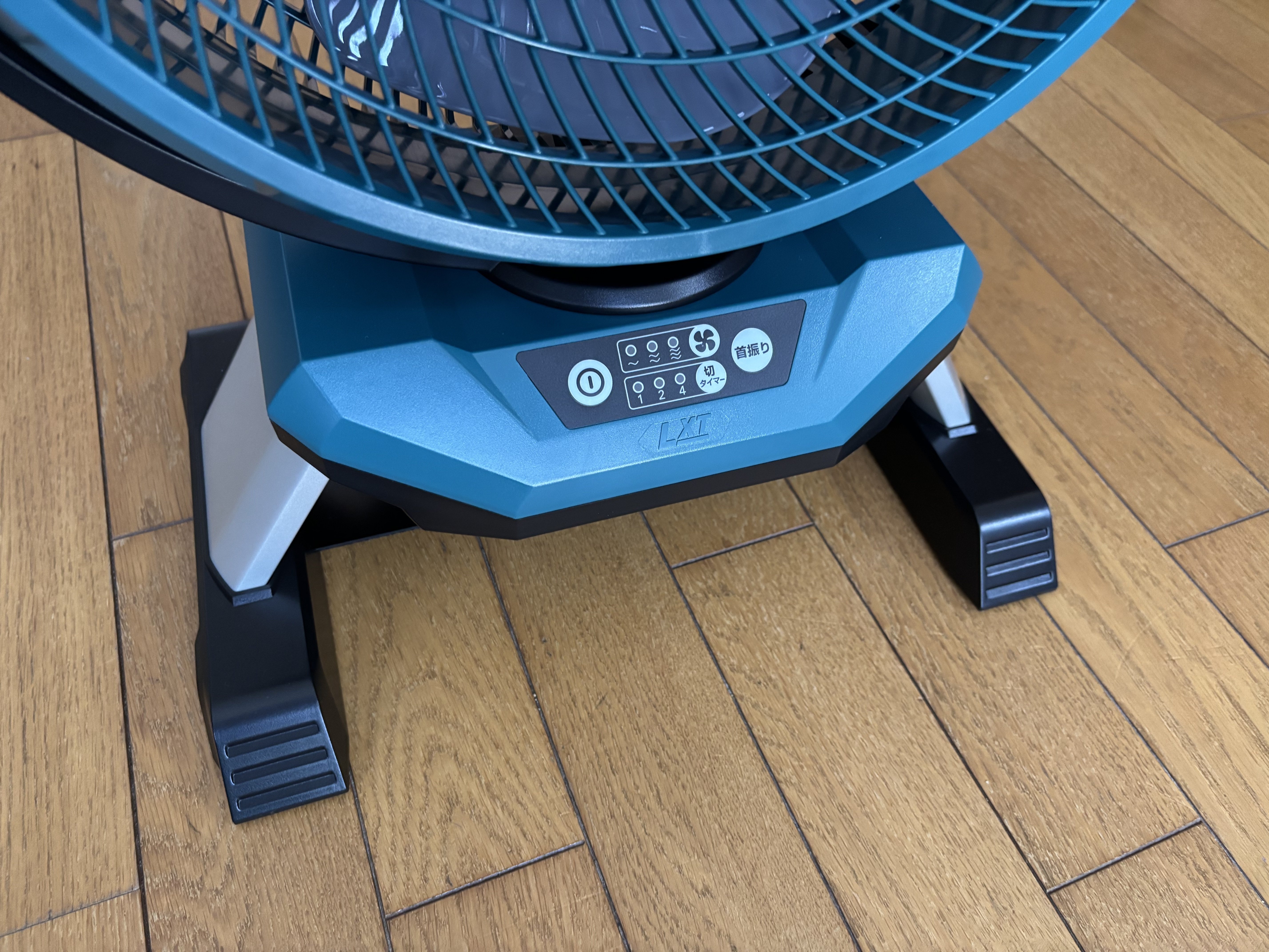 Makita スタンド型扇風機 3段階風量 （業務用扇風機のおすすめ
