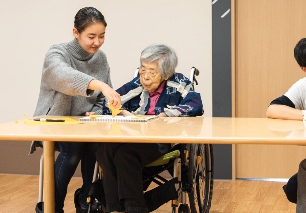 福祉の世界を変える意欲と実績のある若手を表彰！「社会福祉ヒーローズ